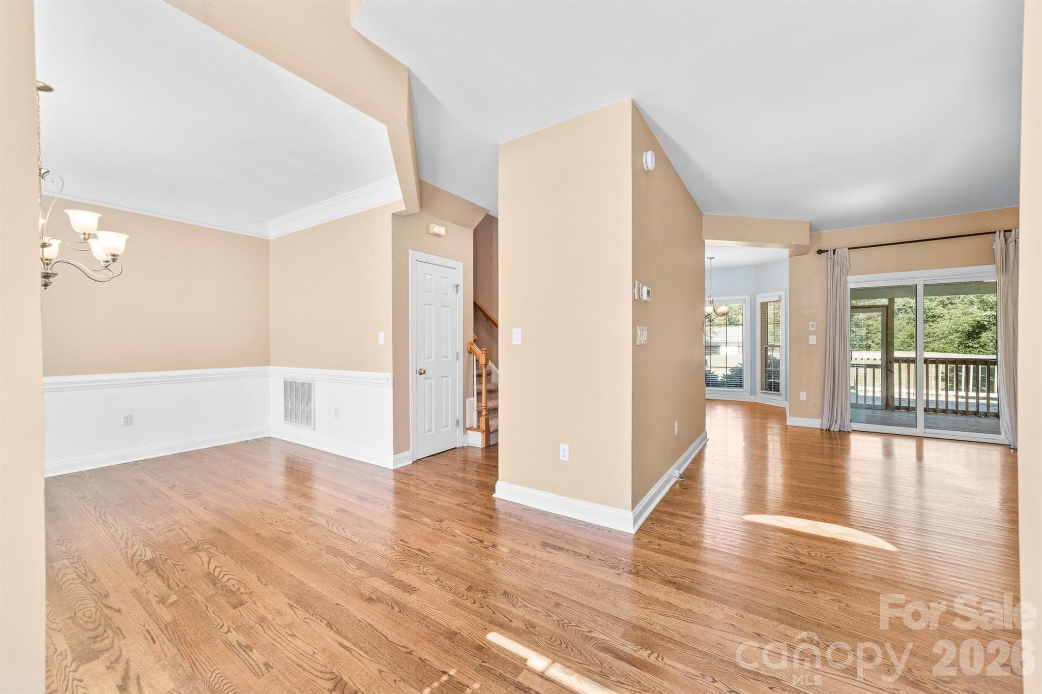 Hardwoods throughout main level refinished in 2022 - 4014 Belle Meade Circle, Belmont