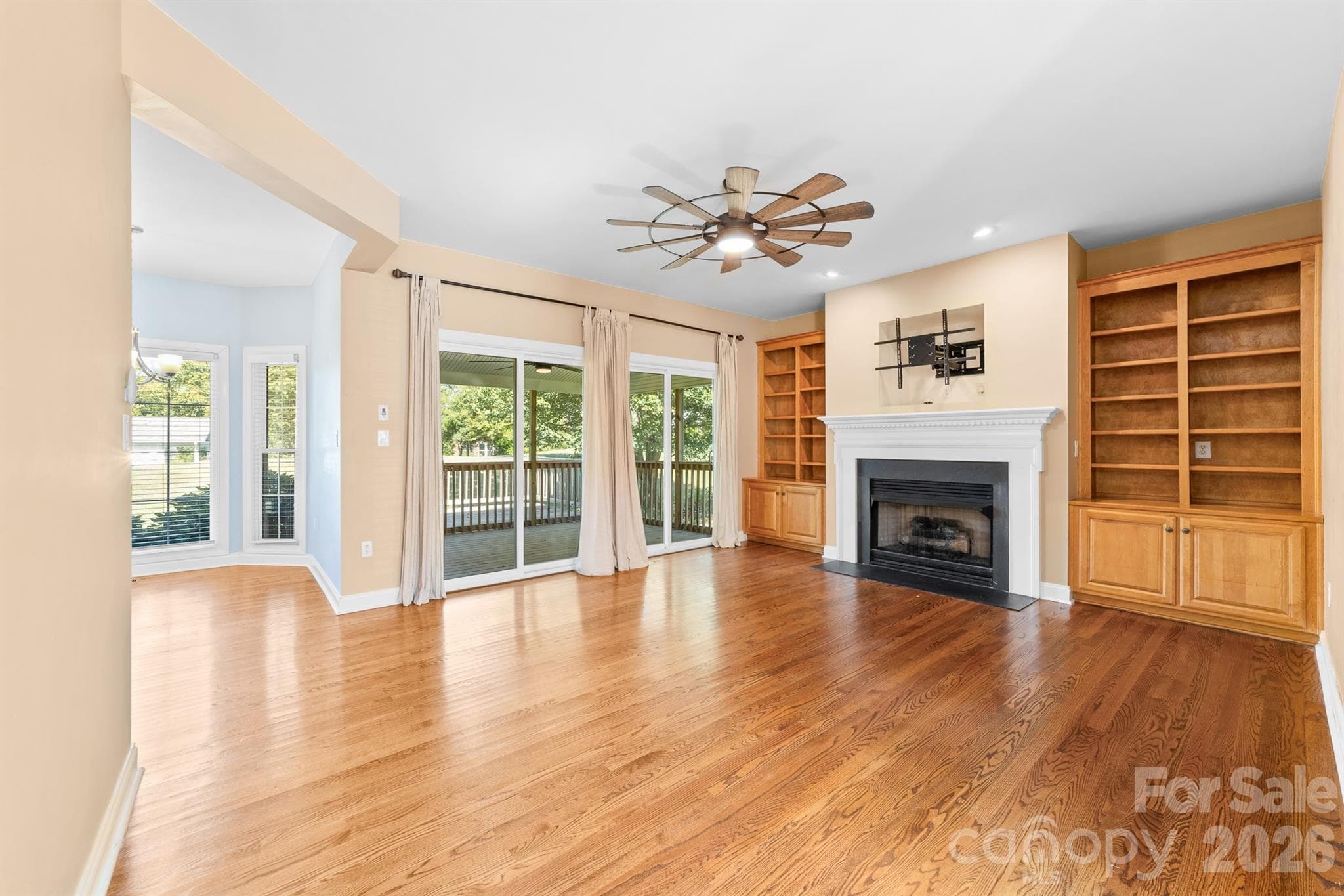Living Room - 4014 Belle Meade Circle, Belmont