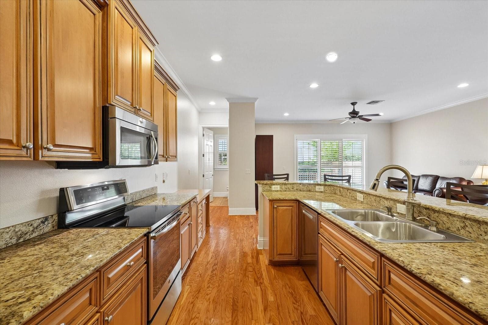 Townhouse at 3410 W BARCELONA ST #2, TAMPA, photo 6 of 56