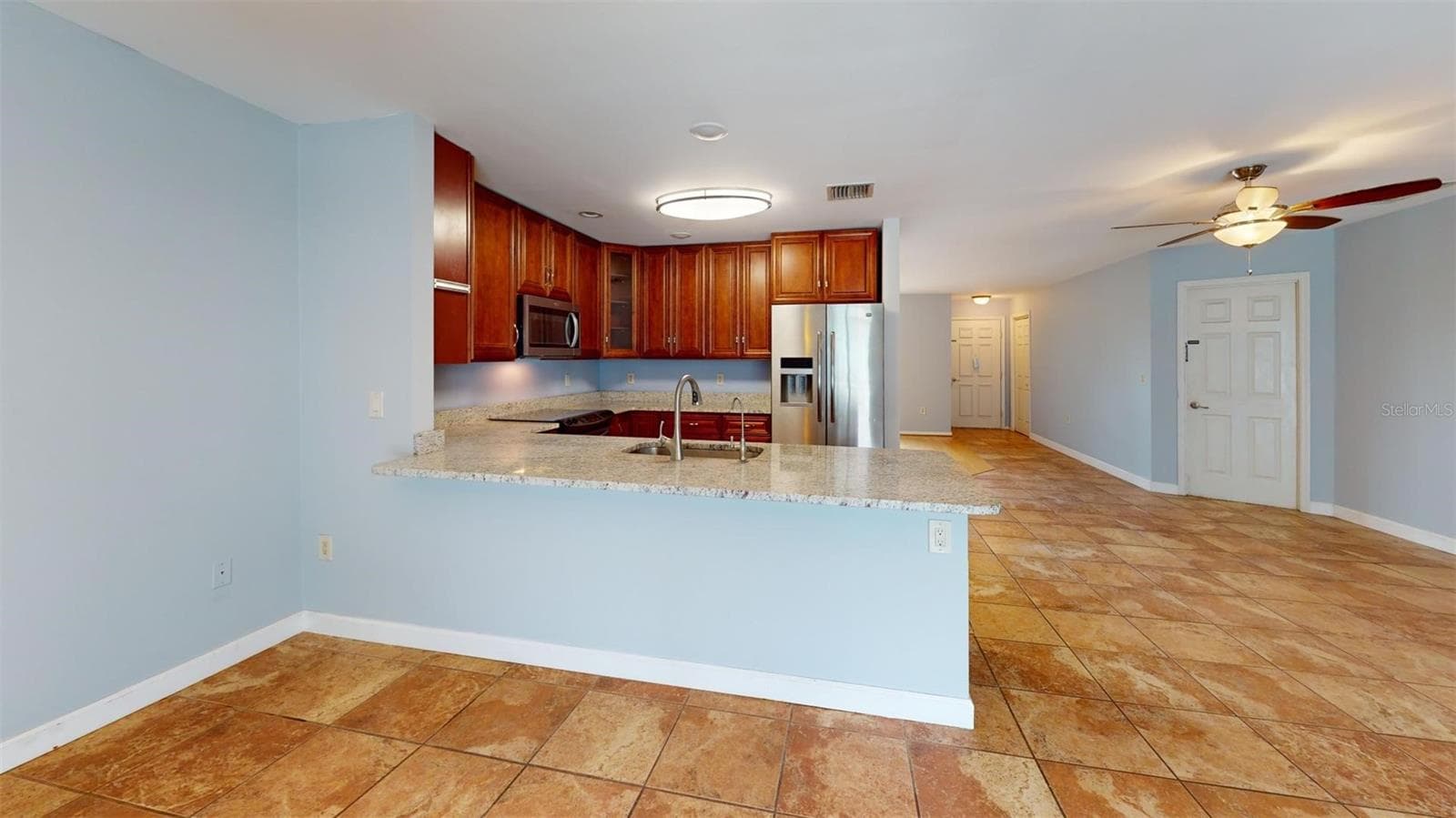 Single Family Residence at 147 HOURGLASS DR, VENICE, photo 5 of 31