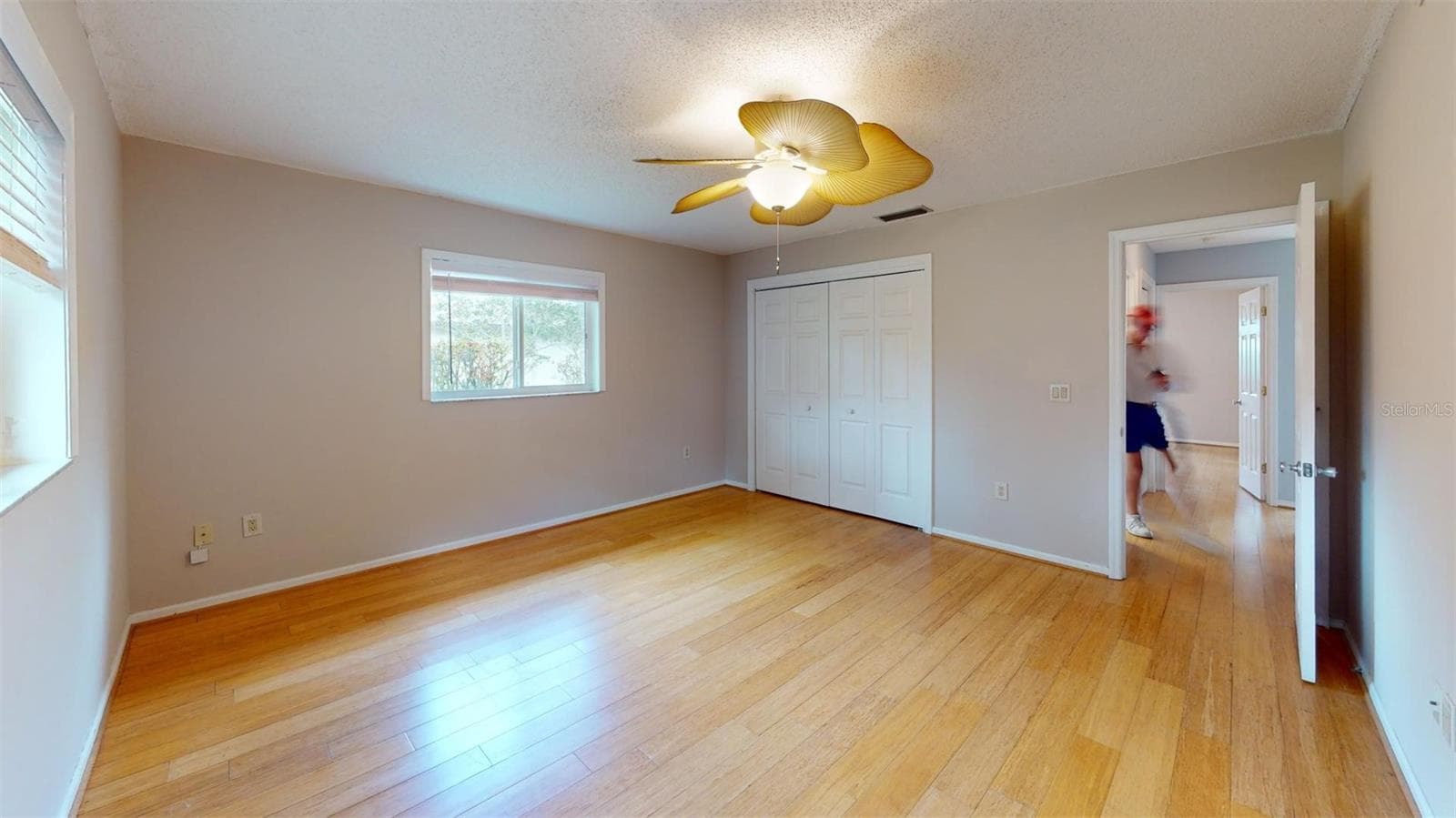 Single Family Residence at 147 HOURGLASS DR, VENICE, photo 18 of 31
