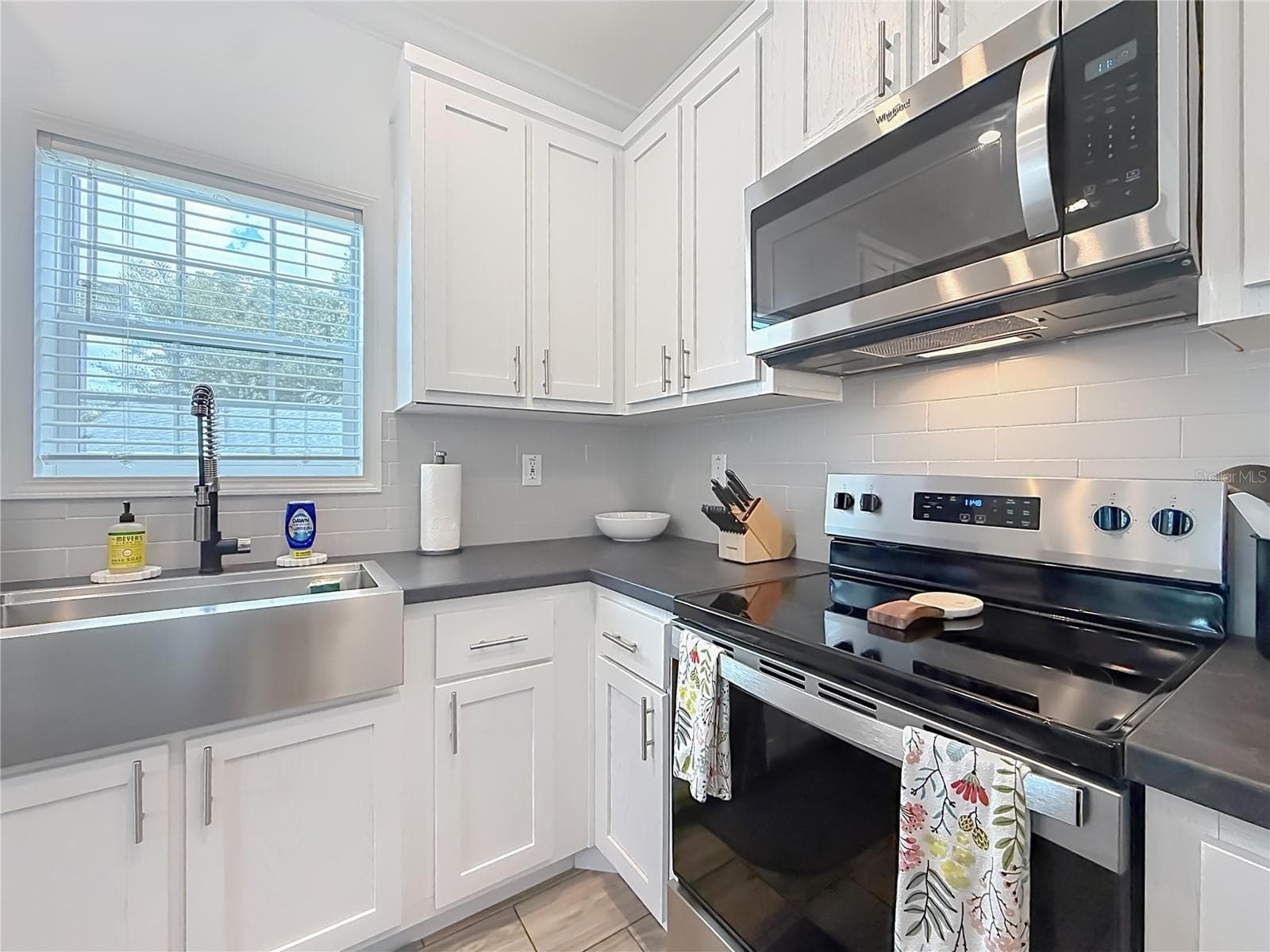 Manufactured Home at 7962 W RIVERBEND RD, CRYSTAL RIVER, photo 15 of 51