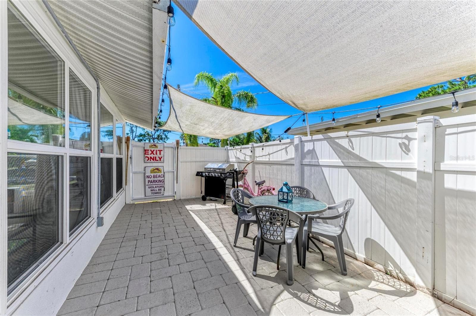 Single Family Residence at 1841 JOYCE ST, SARASOTA, photo 32 of 96