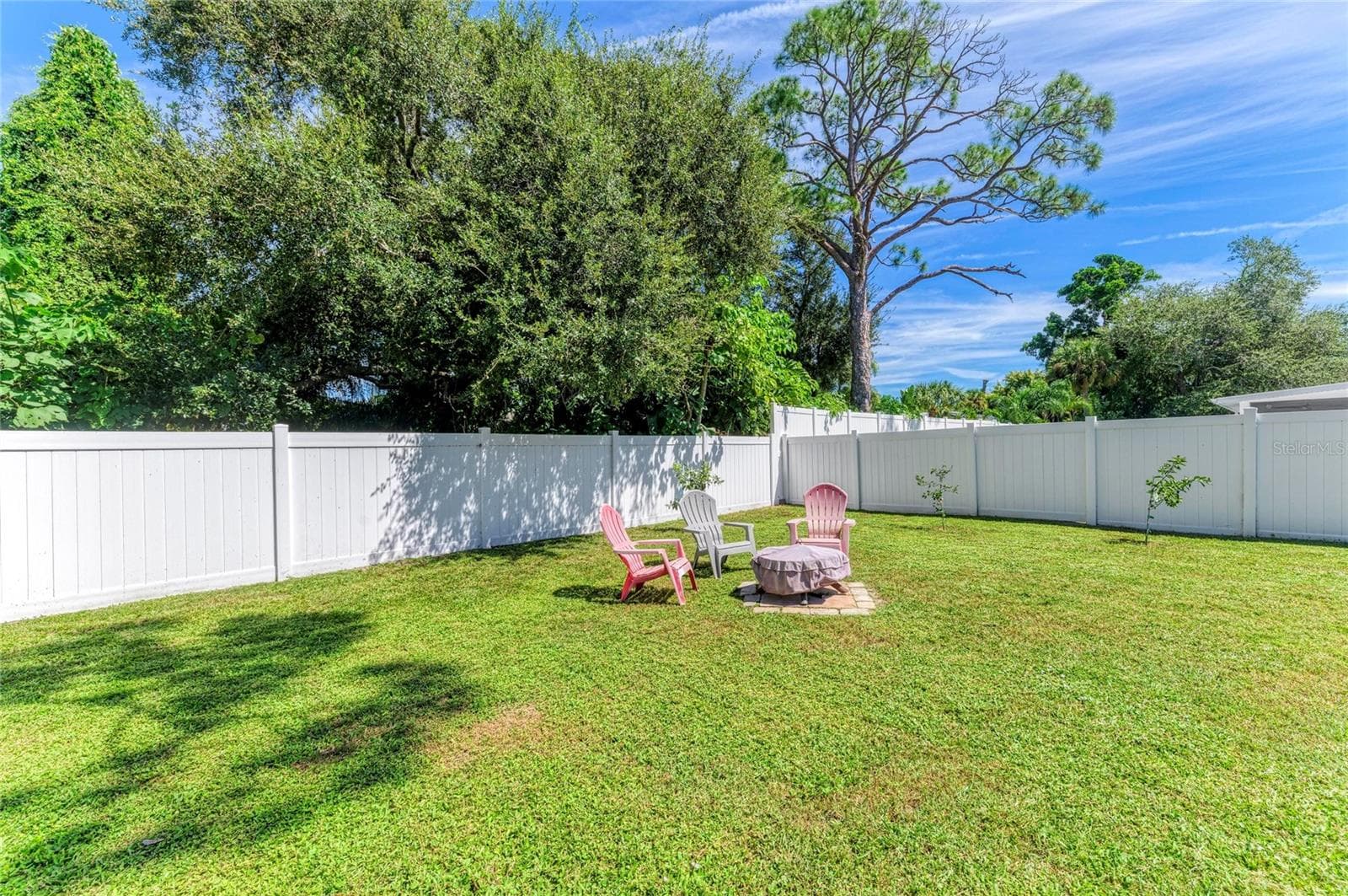 Single Family Residence at 1841 JOYCE ST, SARASOTA, photo 37 of 96