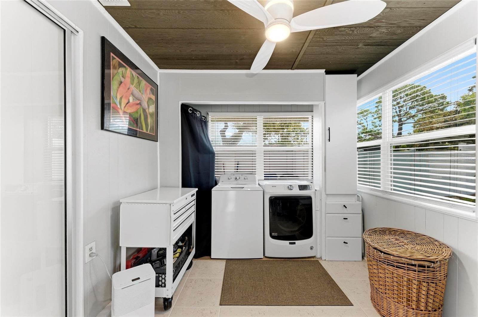 Single Family Residence at 1841 JOYCE ST, SARASOTA, photo 52 of 96