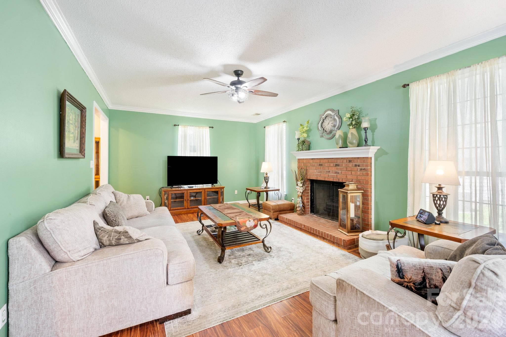 Single Family Residence at 1300 Sugar Hollow Drive, Charlotte, photo 5 of 28