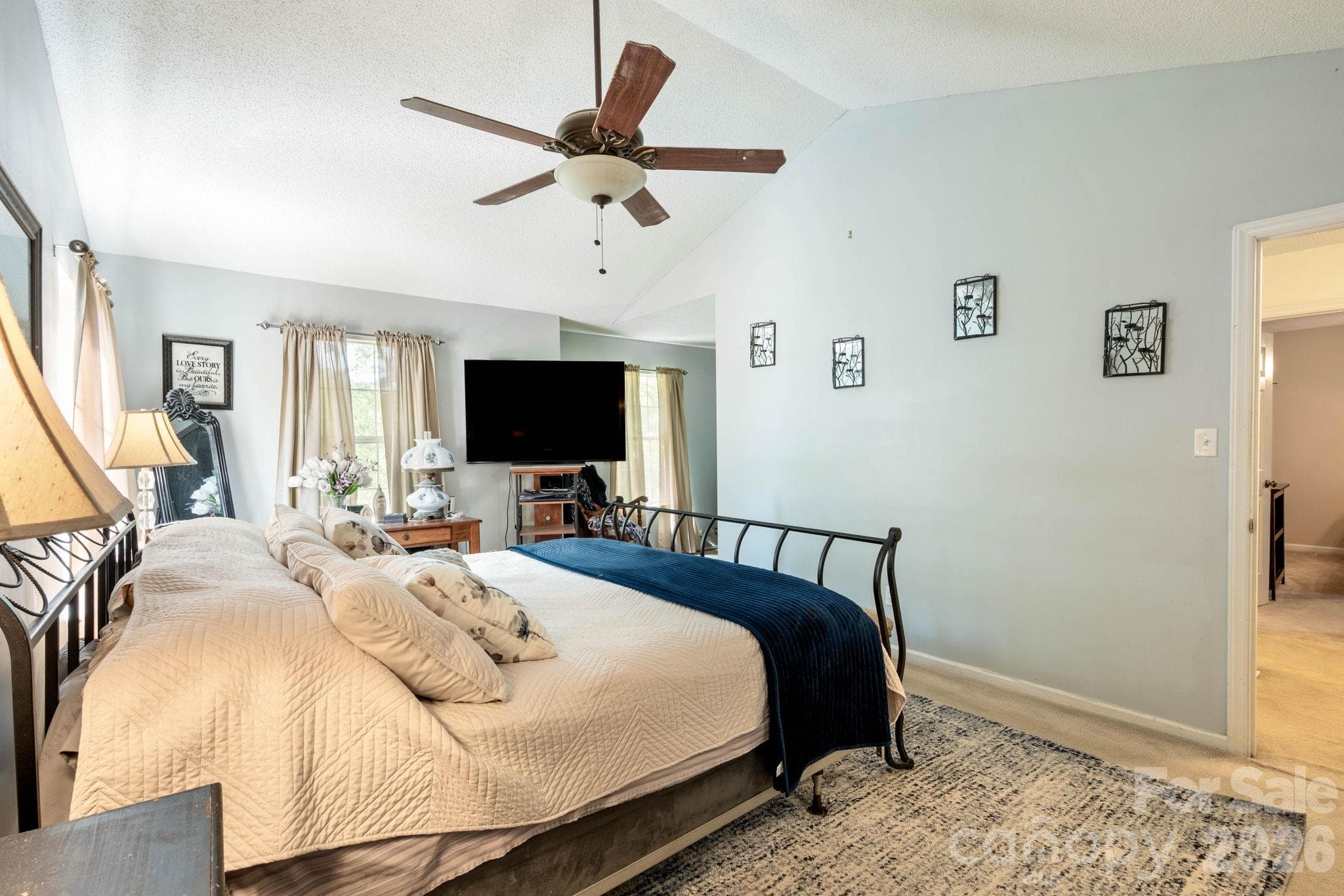 Single Family Residence at 1300 Sugar Hollow Drive, Charlotte, photo 14 of 28