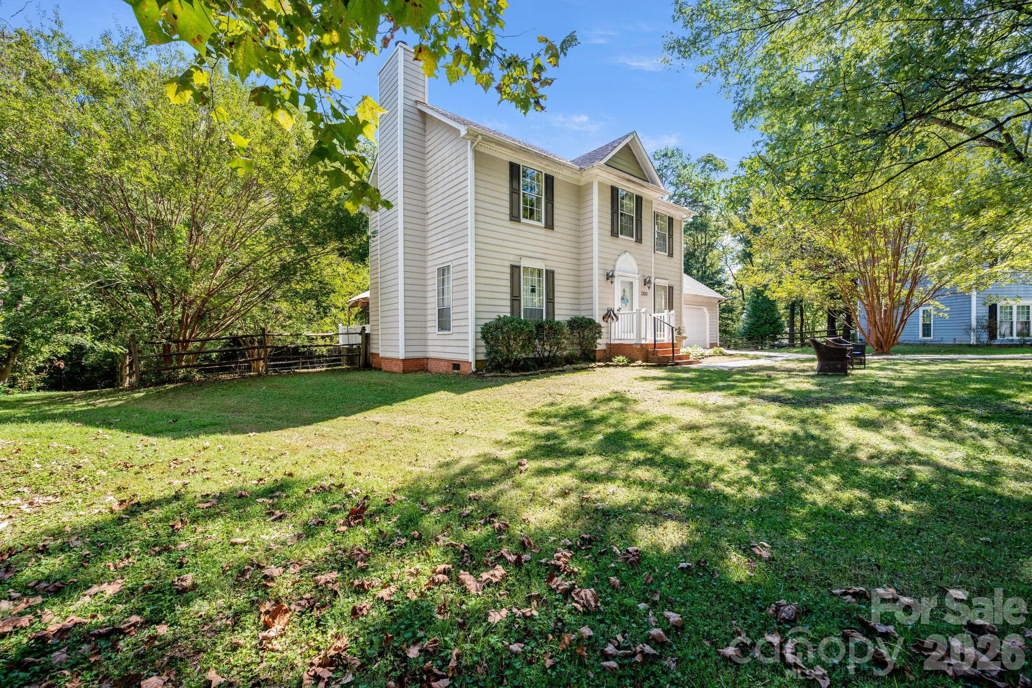 Single Family Residence at 1300 Sugar Hollow Drive, Charlotte, photo 24 of 28