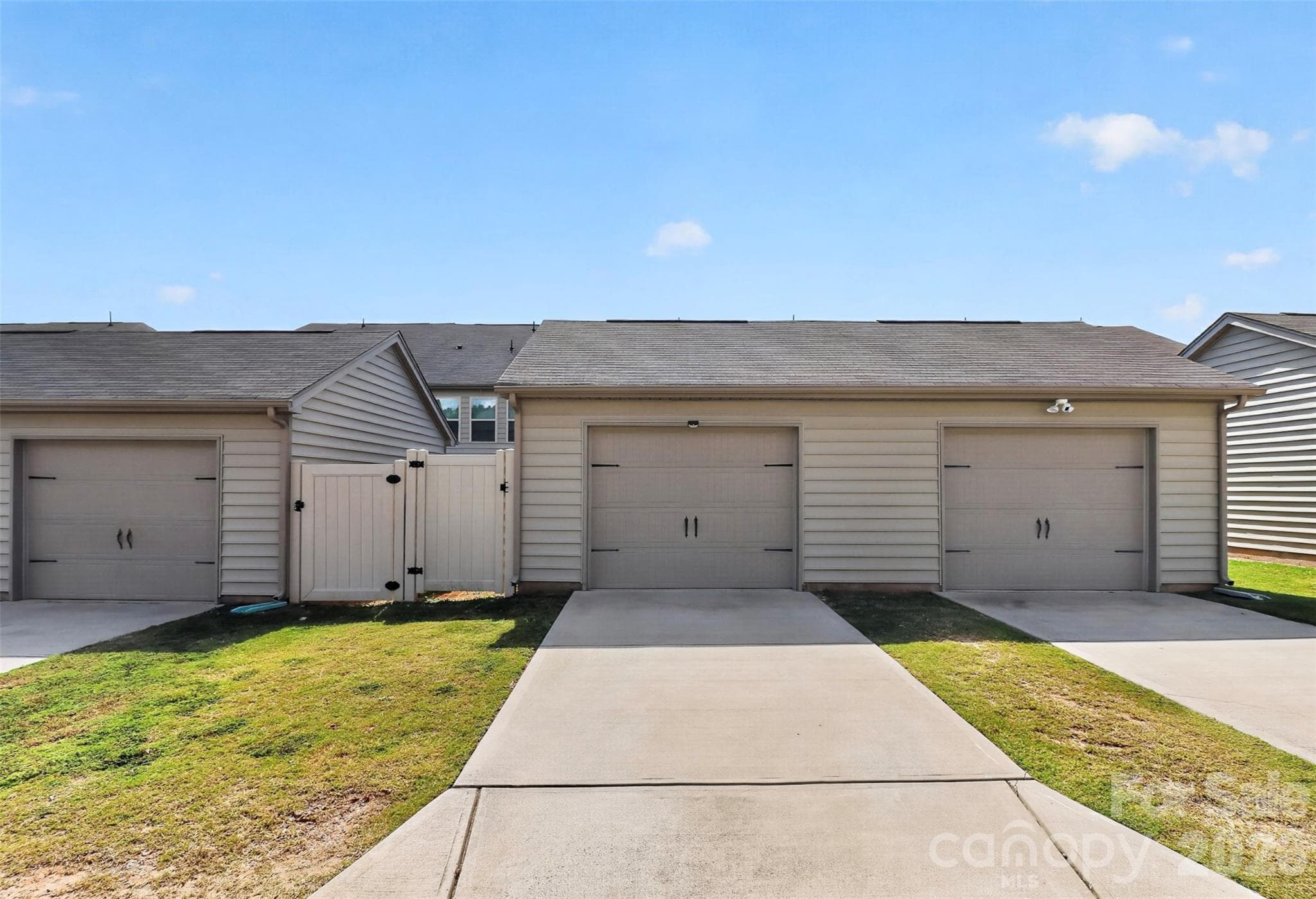 Oversized one car garage and driveway - 8118 English Clover Lane, Indian Land