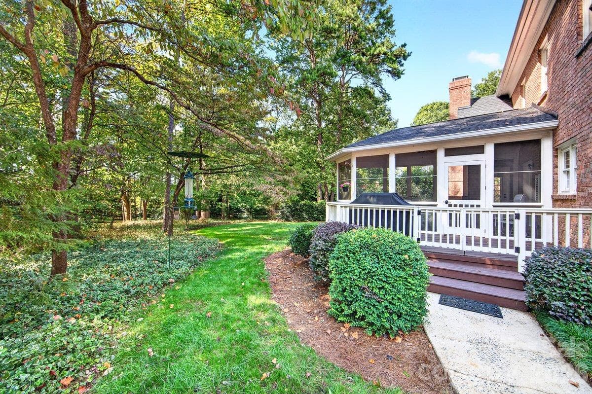 Single Family Residence at 5919 Derry Hill Place, Charlotte, photo 38 of 43