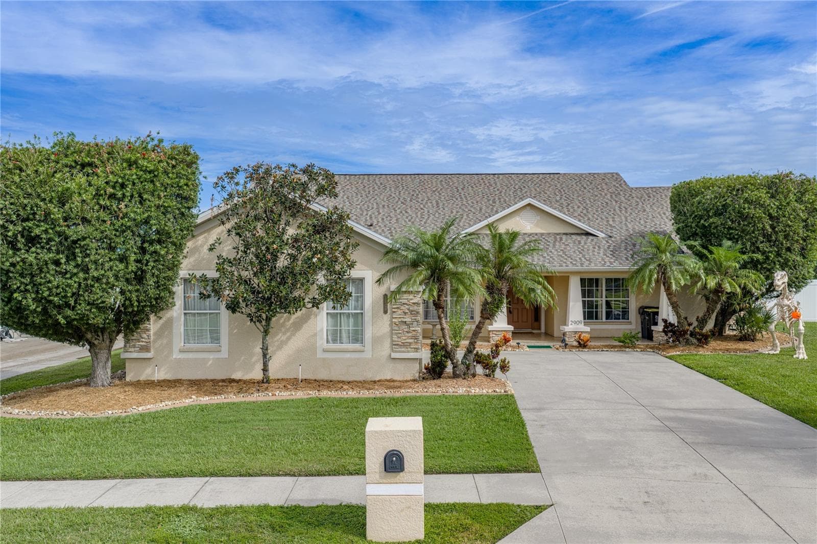 Single Family Residence at 2909 BLACKWATER CREEK DR, LAKELAND, photo 35 of 47