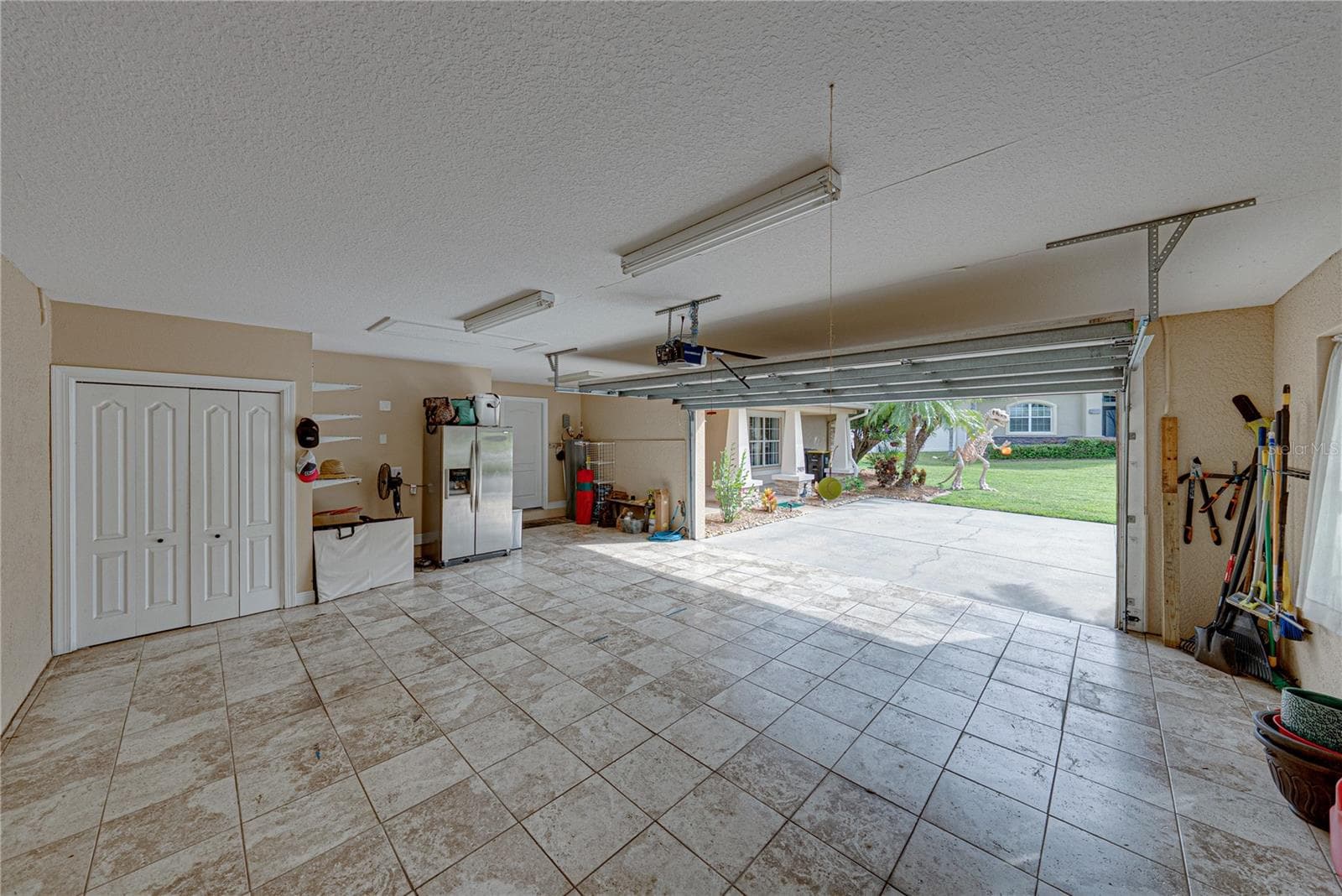 Single Family Residence at 2909 BLACKWATER CREEK DR, LAKELAND, photo 41 of 47