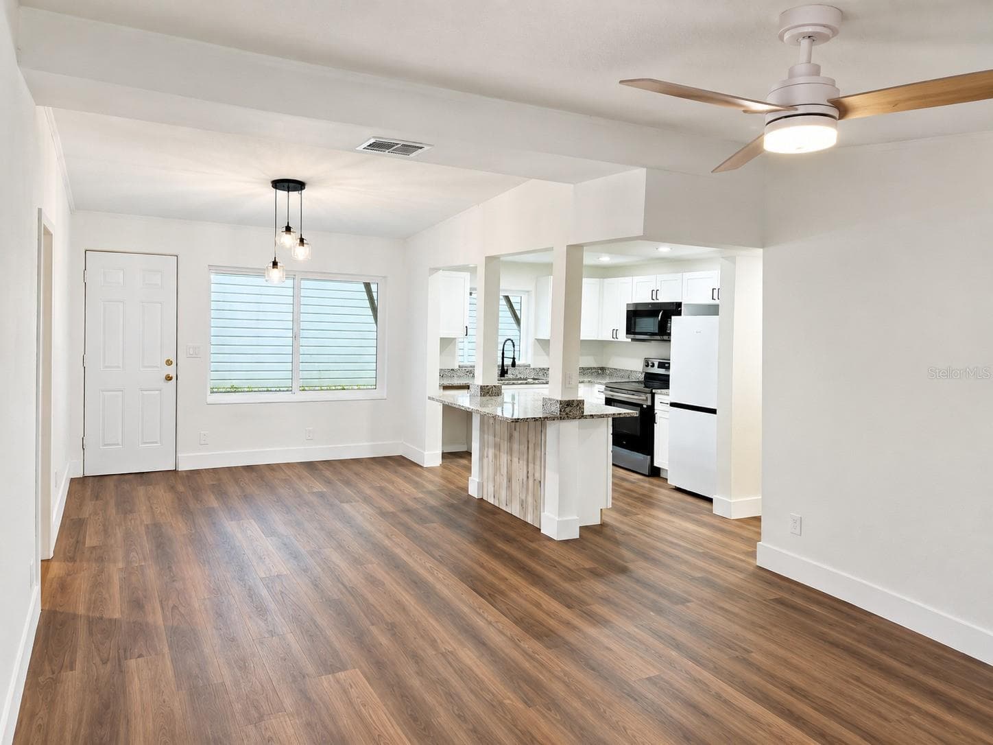 Single Family Residence at 702 AVENUE C SW, WINTER HAVEN, photo 9 of 25