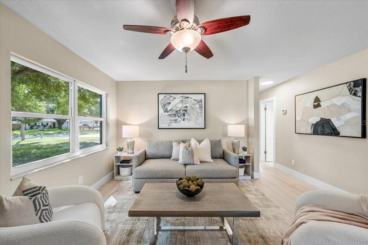 Single Family Residence at 14756 MOCKINGBIRD LN E, CLEARWATER, photo 6 of 51