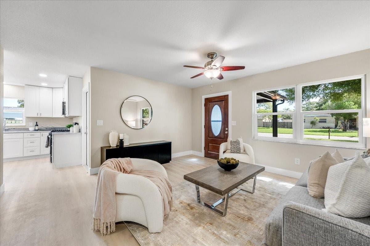 Single Family Residence at 14756 MOCKINGBIRD LN E, CLEARWATER, photo 9 of 51