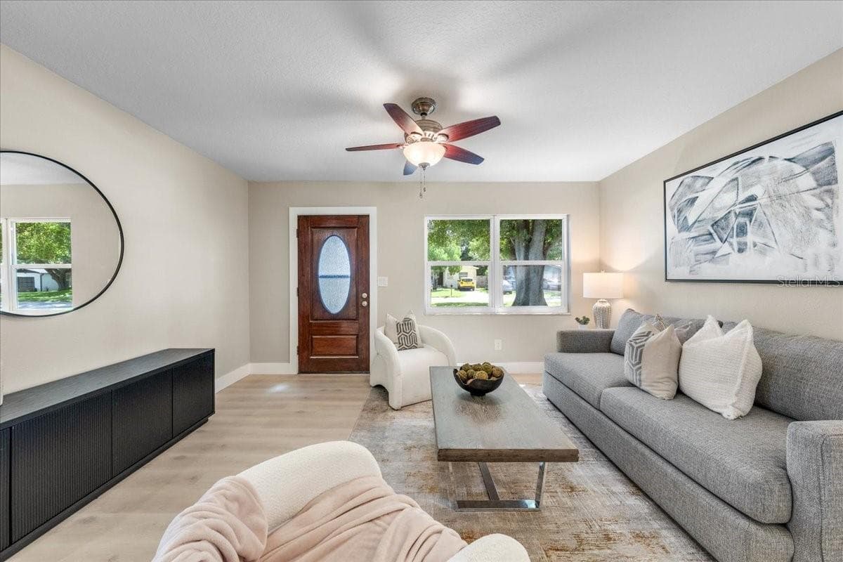 Single Family Residence at 14756 MOCKINGBIRD LN E, CLEARWATER, photo 10 of 51
