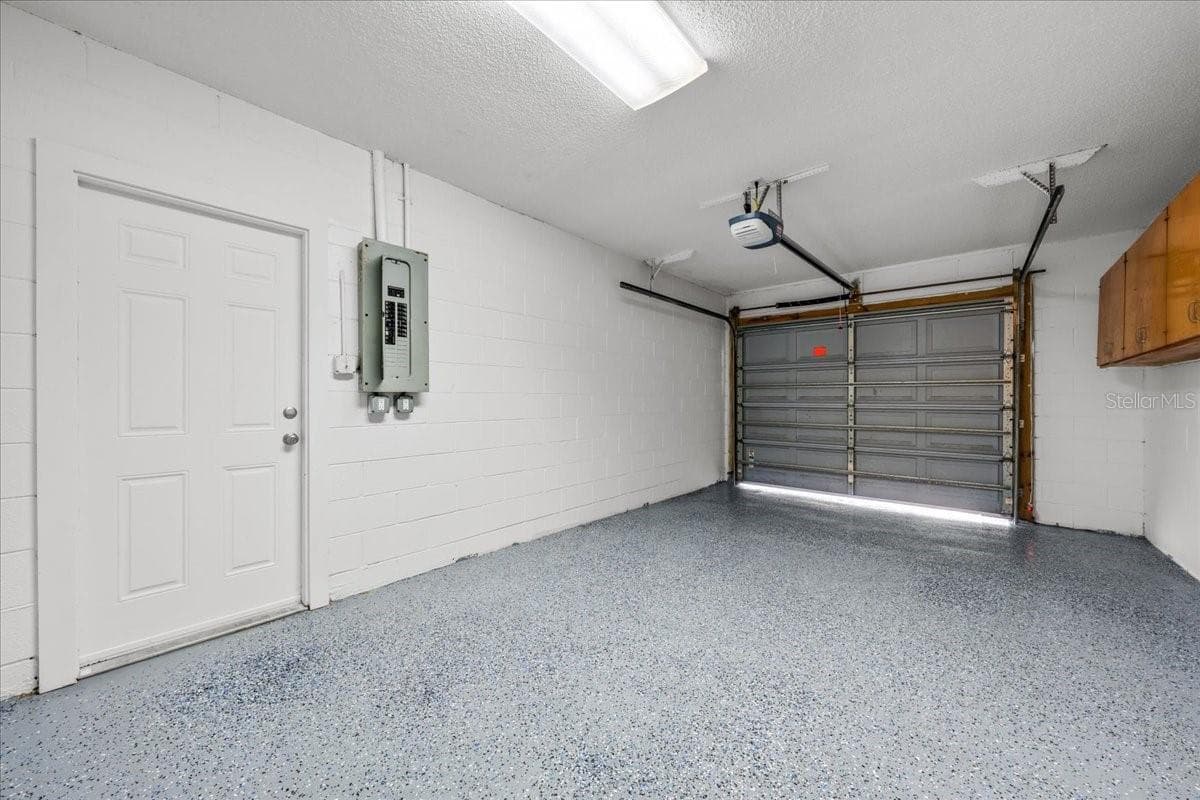 Single Family Residence at 14756 MOCKINGBIRD LN E, CLEARWATER, photo 27 of 51
