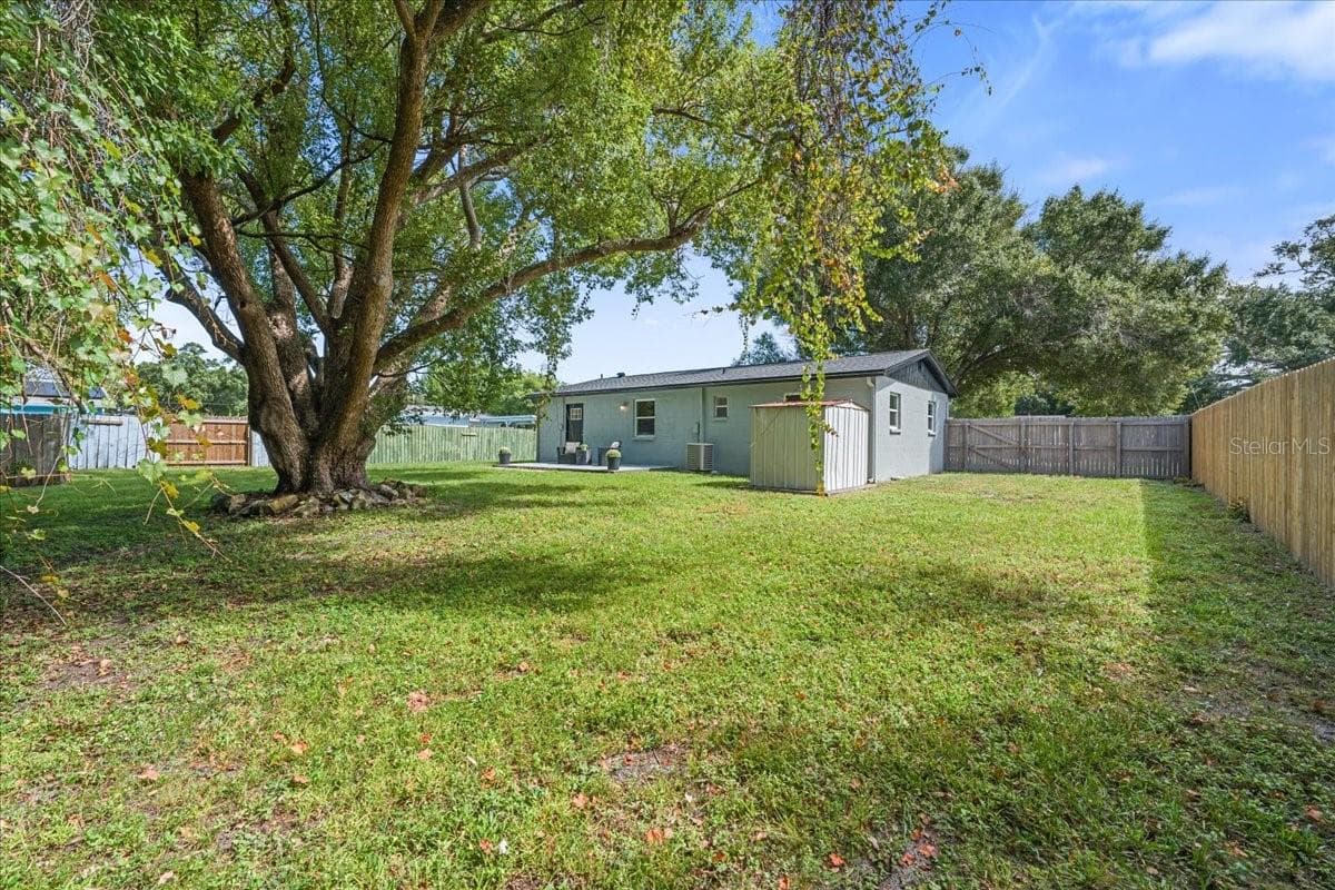 Single Family Residence at 14756 MOCKINGBIRD LN E, CLEARWATER, photo 34 of 51