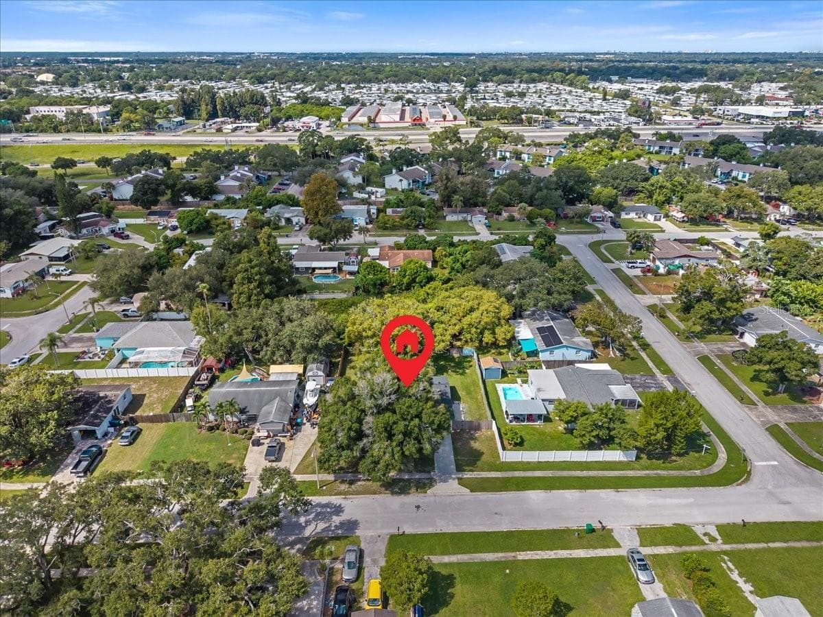 Single Family Residence at 14756 MOCKINGBIRD LN E, CLEARWATER, photo 44 of 51