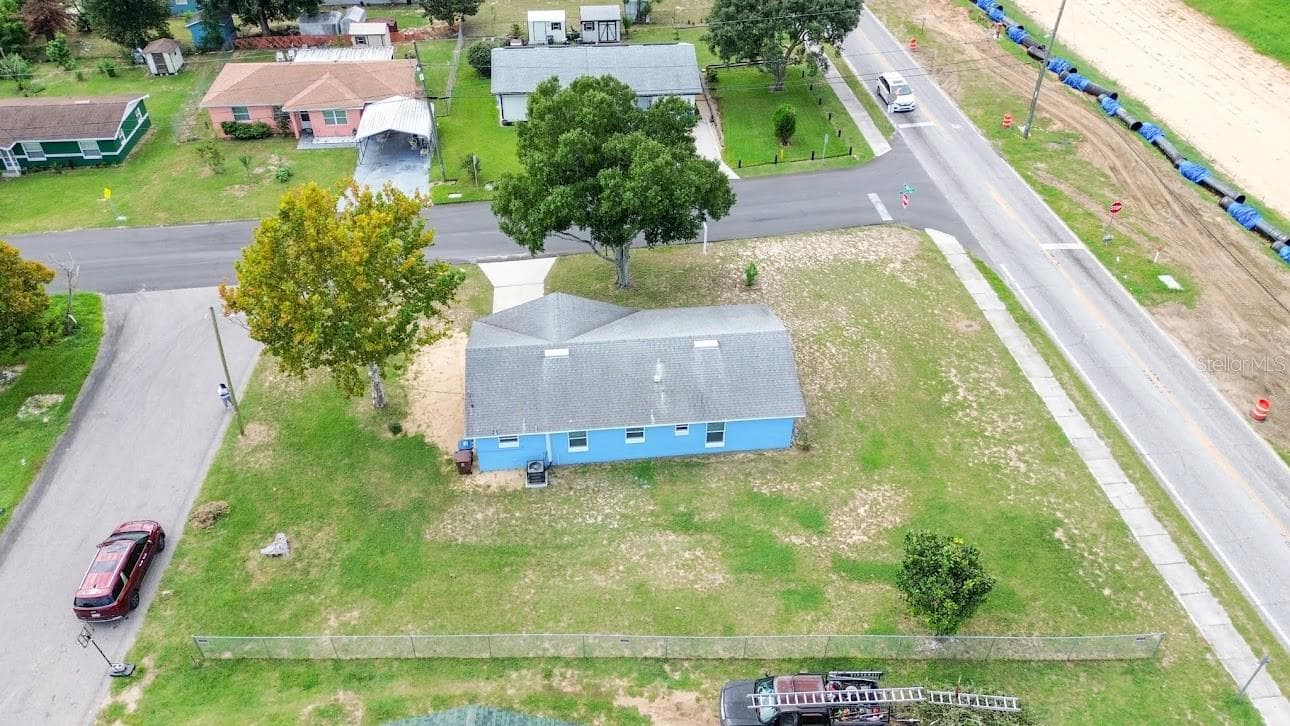 1000 VALENCIA AVE
