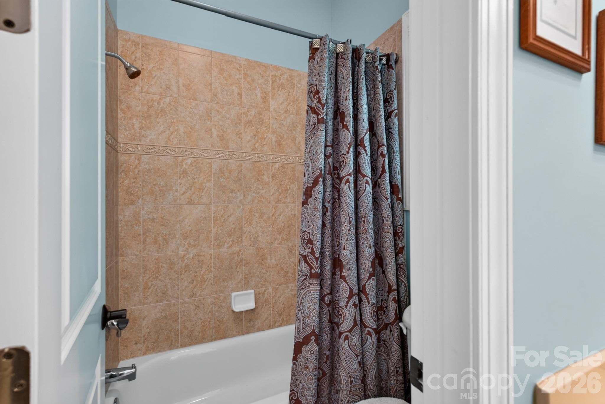 Jack-and-Jill Bath - 1475 Floral Road, Rock Hill