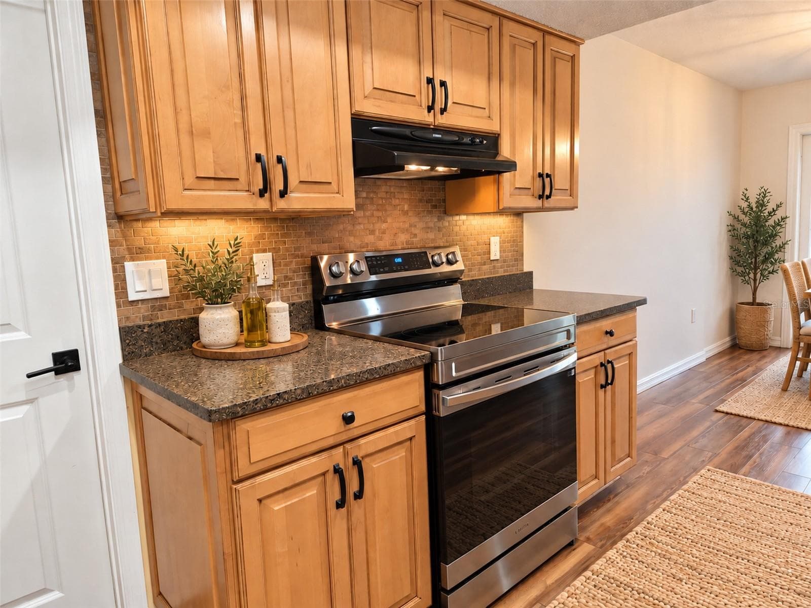 Virtual Staged - 5054 SAN JOSE DR, SARASOTA