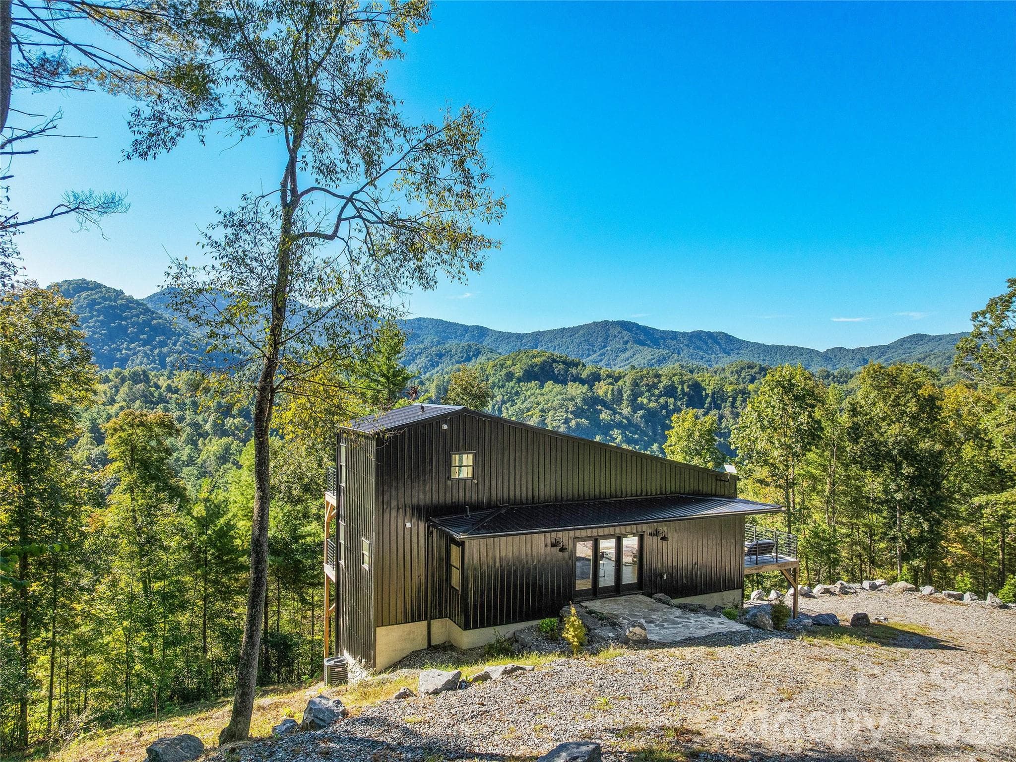 700 Sunnyside Drive