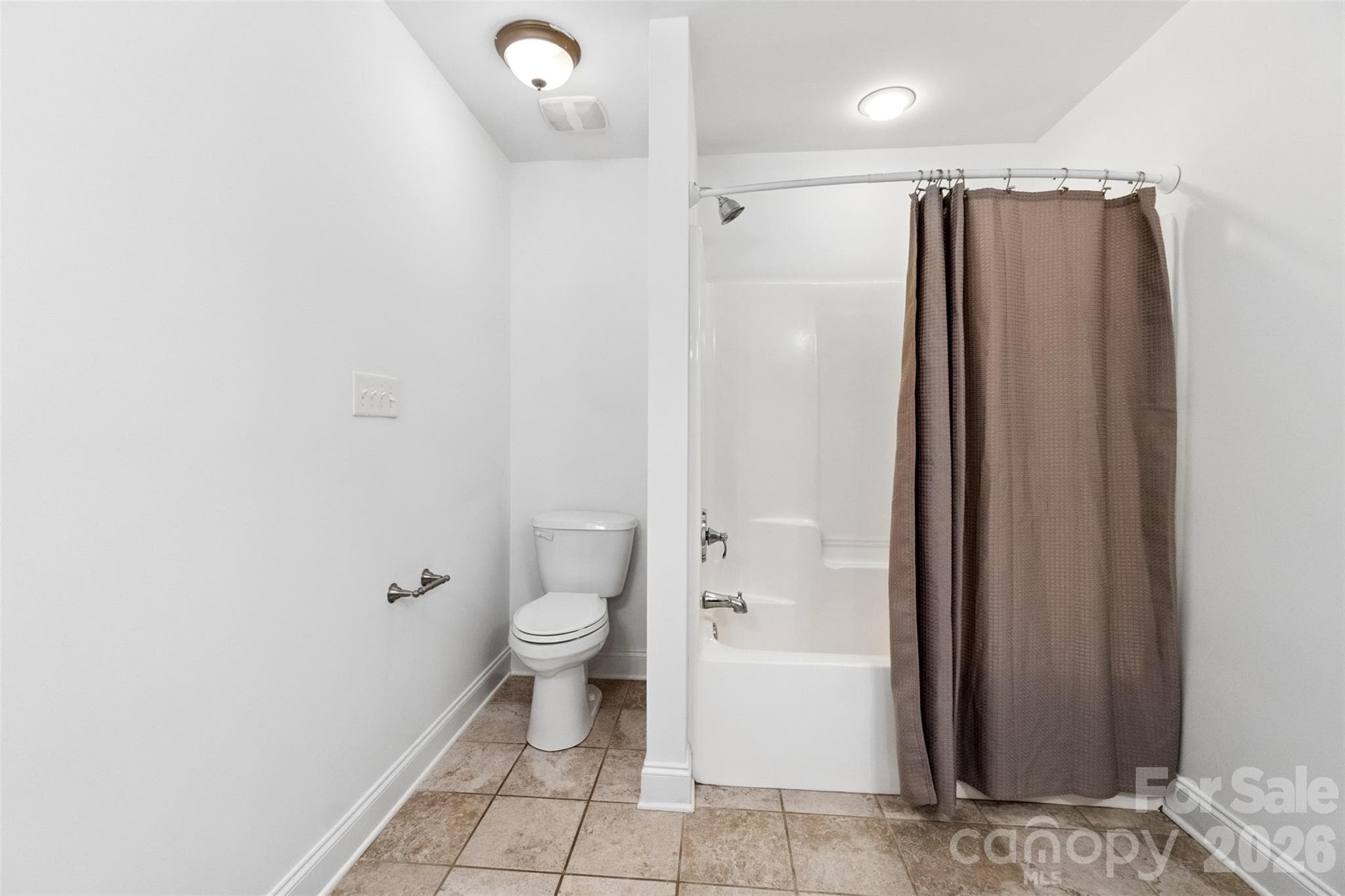 Secondary Bathroom - 5316 Griffith Road, Monroe