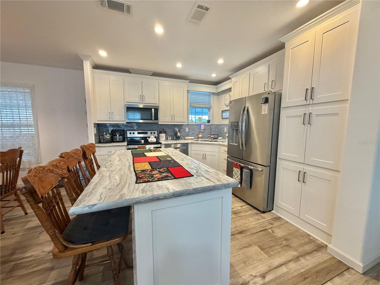 Manufactured Home at 198 JACARANDA DR, LEESBURG, photo 16 of 63