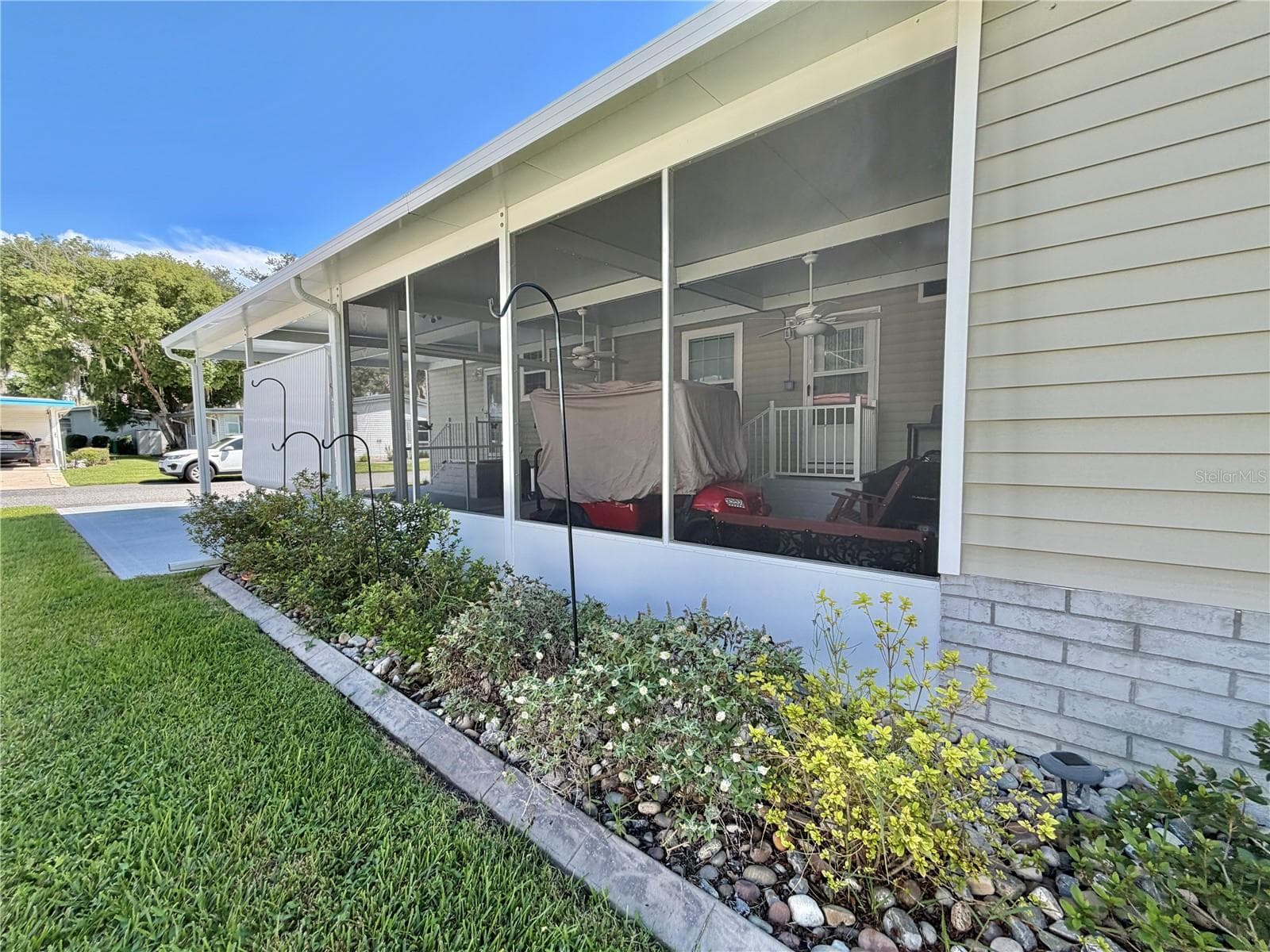Manufactured Home at 198 JACARANDA DR, LEESBURG, photo 62 of 63