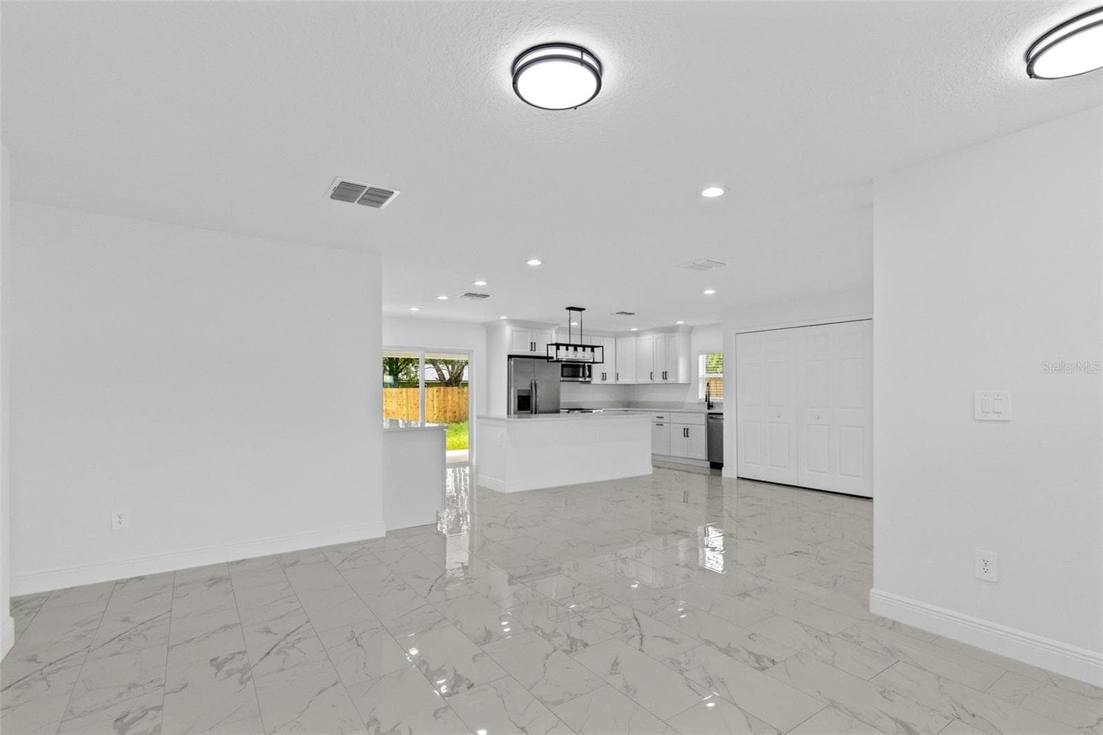 Single Family Residence at 4410 CHATEAU RD, ORLANDO, photo 12 of 27