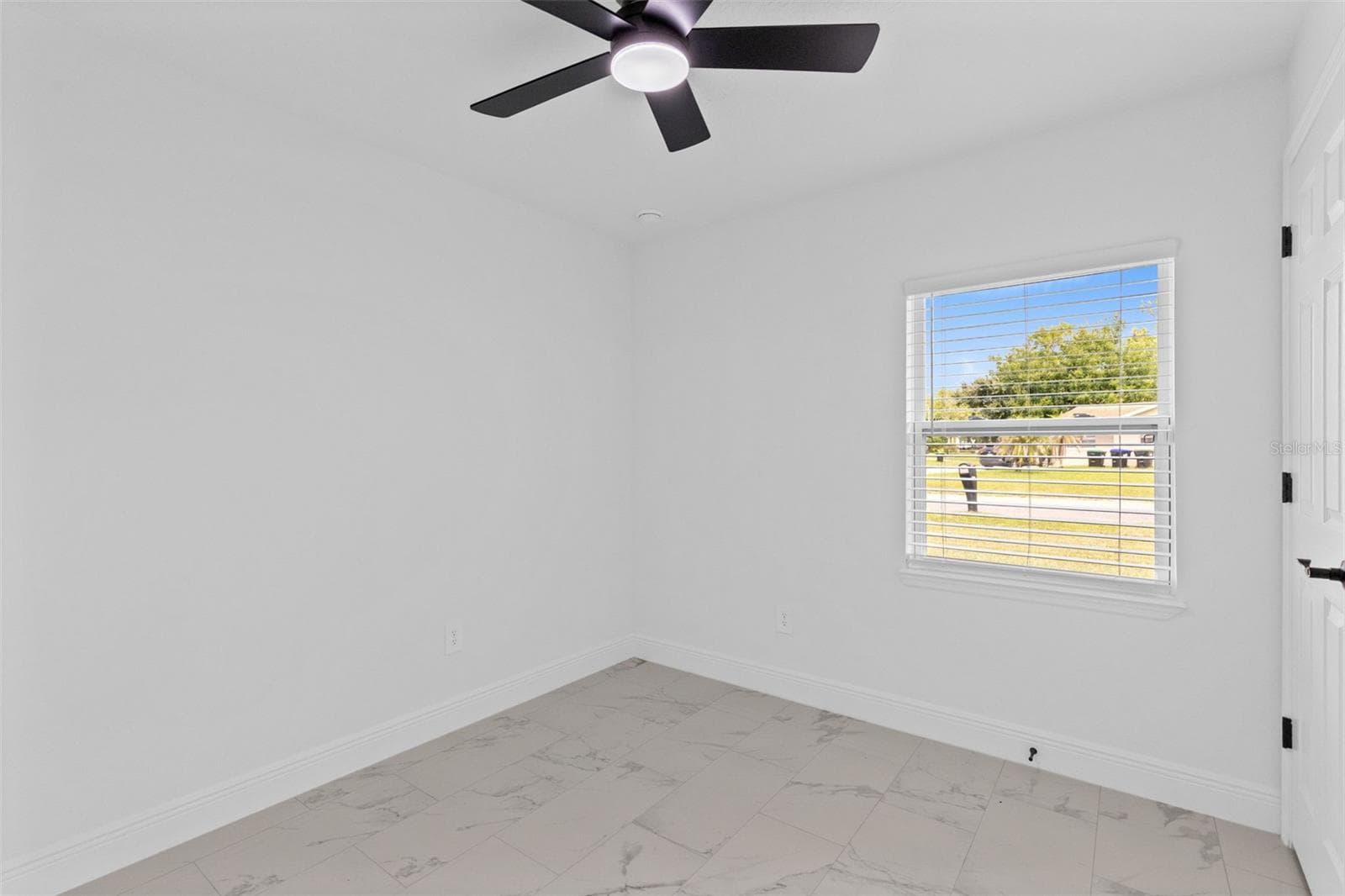Single Family Residence at 4410 CHATEAU RD, ORLANDO, photo 14 of 27