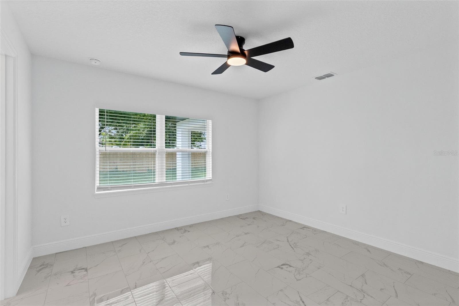 Single Family Residence at 4410 CHATEAU RD, ORLANDO, photo 18 of 27