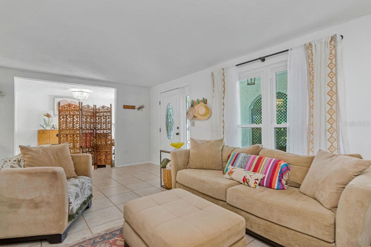 Single Family Residence at 11005 HARDING DR, PORT RICHEY, photo 8 of 51