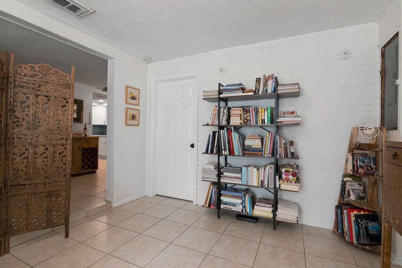 Single Family Residence at 11005 HARDING DR, PORT RICHEY, photo 15 of 51