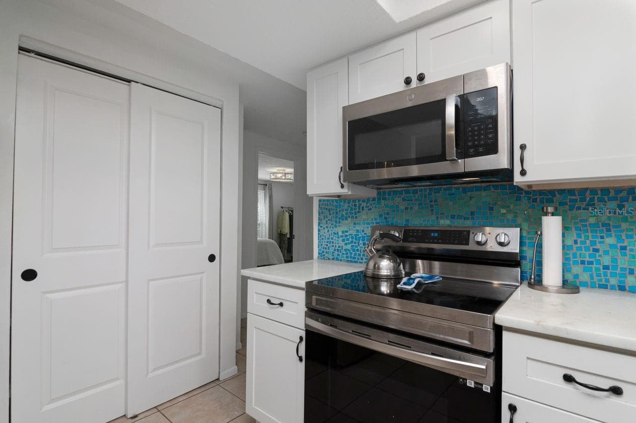 Single Family Residence at 11005 HARDING DR, PORT RICHEY, photo 23 of 51