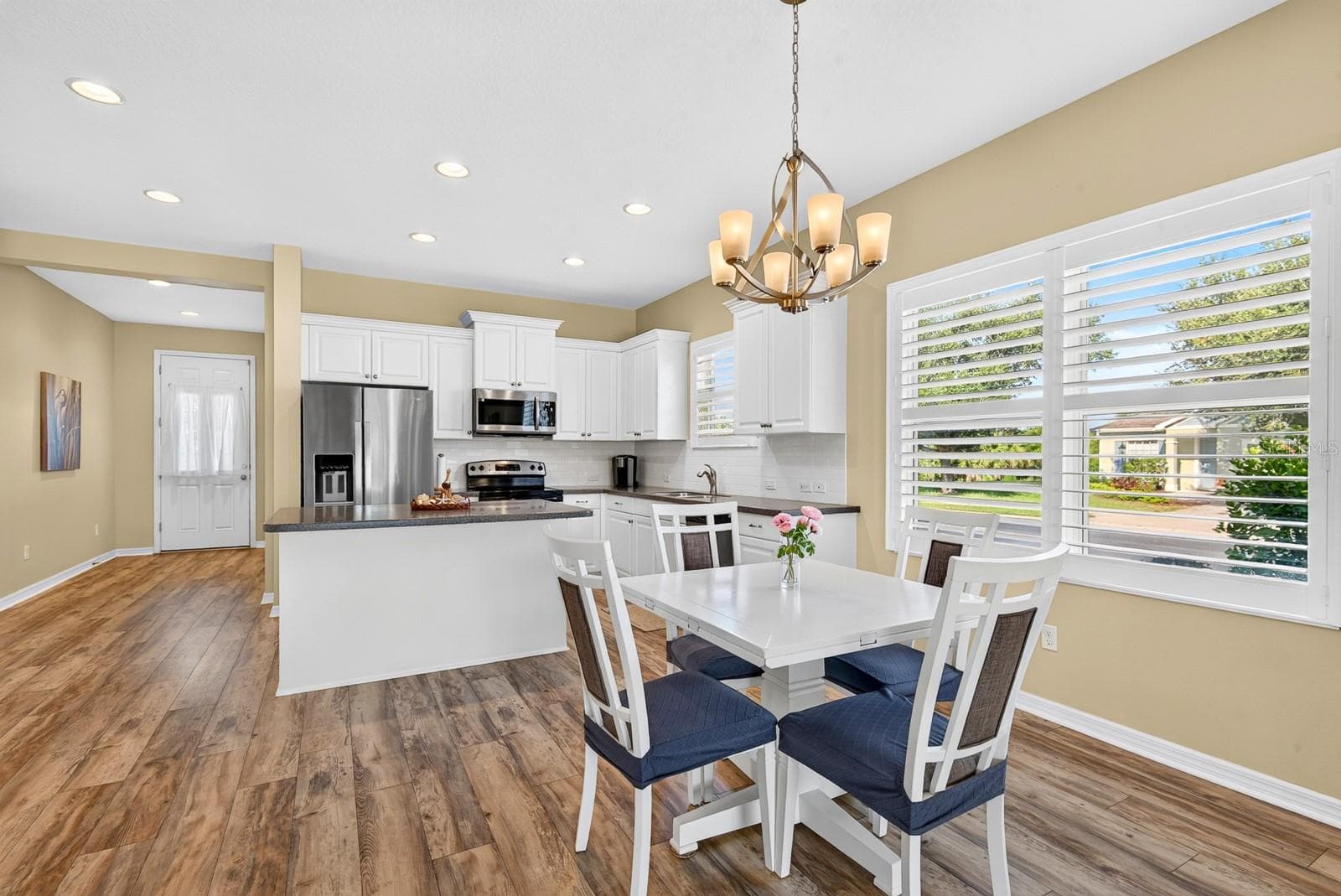 Single Family Residence at 1475 BLUE HORIZON CIR, BRADENTON, photo 10 of 40