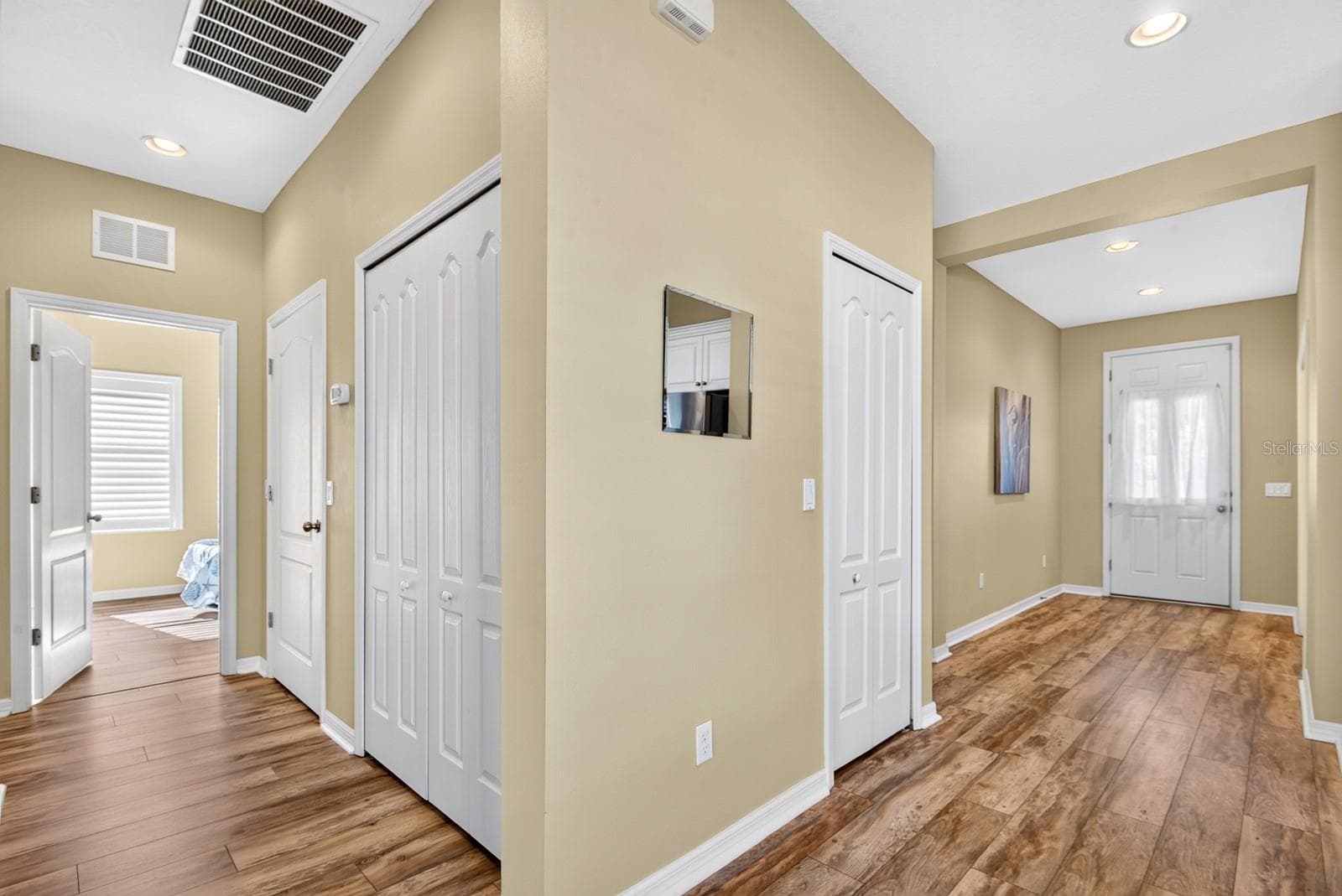 Single Family Residence at 1475 BLUE HORIZON CIR, BRADENTON, photo 14 of 40