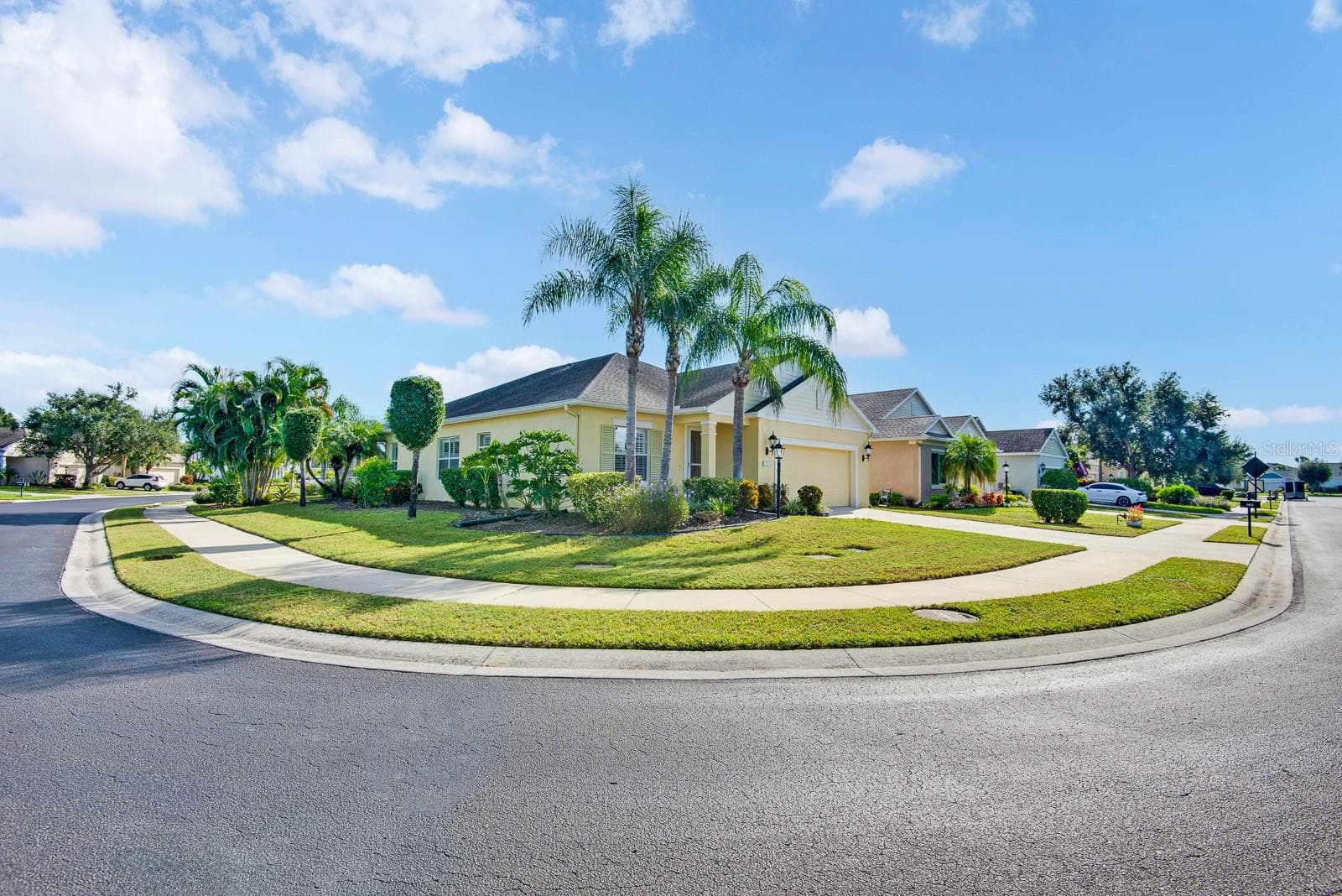 Single Family Residence at 1475 BLUE HORIZON CIR, BRADENTON, photo 34 of 40