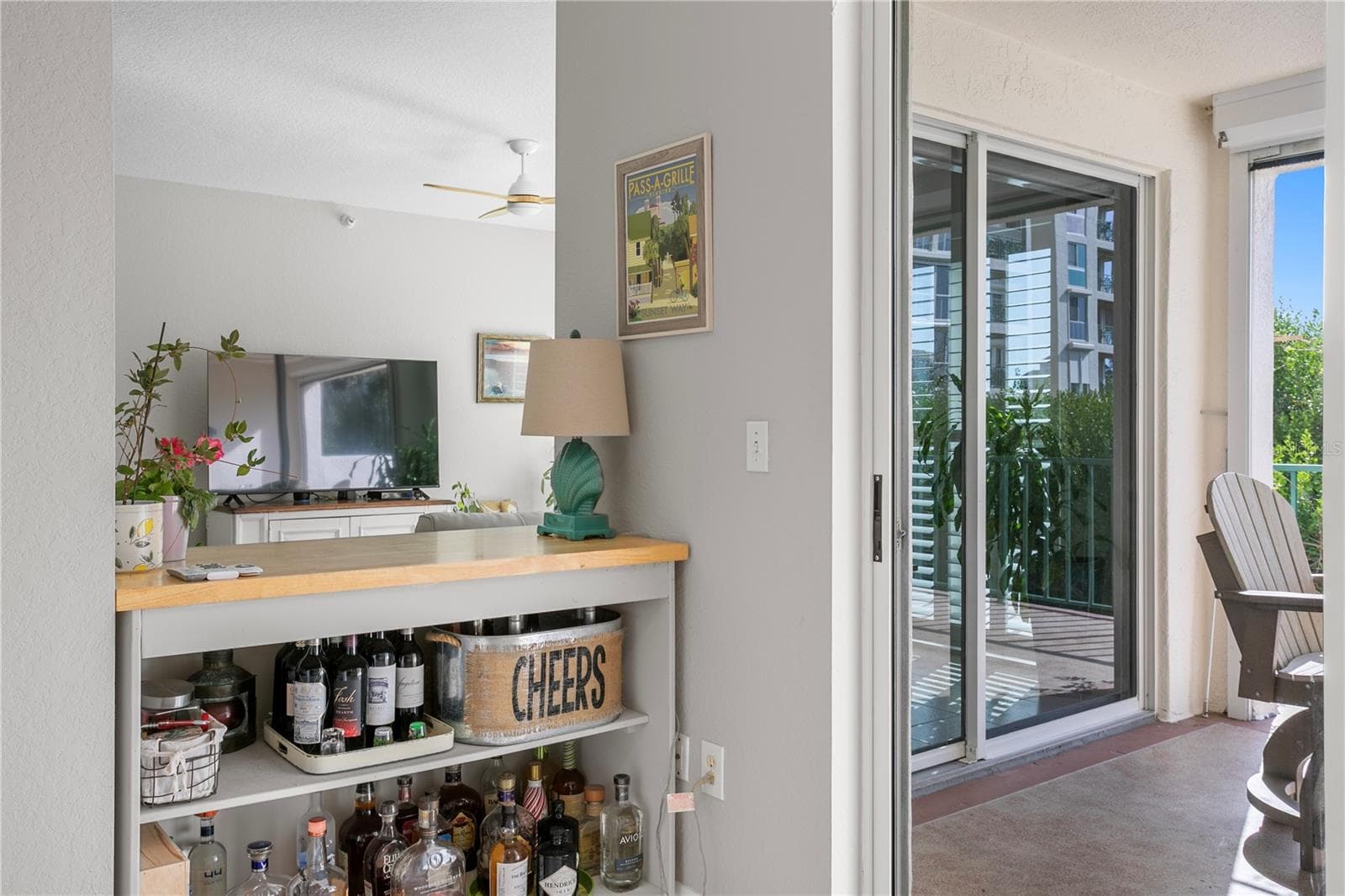 Condominium at 4750 DOLPHIN CAY LN S #107, ST PETERSBURG, photo 13 of 63