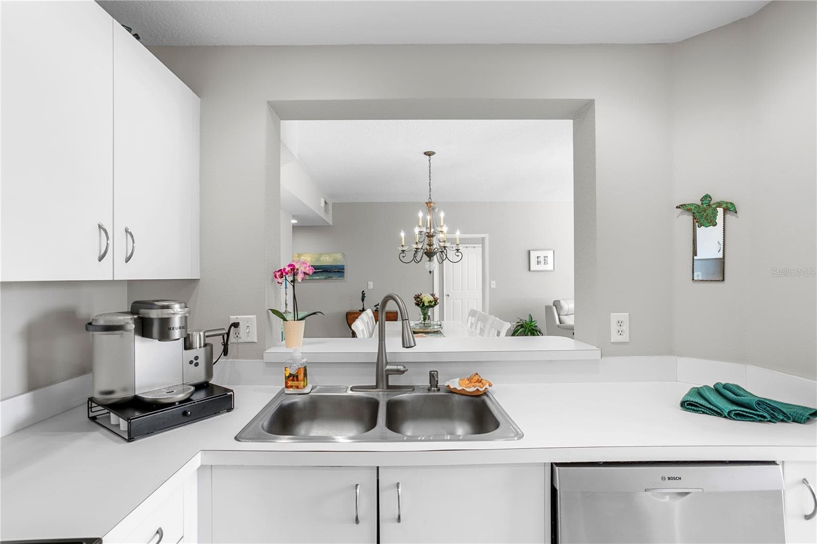 Condominium at 4750 DOLPHIN CAY LN S #107, ST PETERSBURG, photo 17 of 63