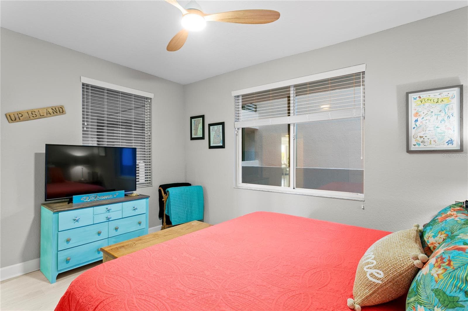 Condominium at 4750 DOLPHIN CAY LN S #107, ST PETERSBURG, photo 34 of 63