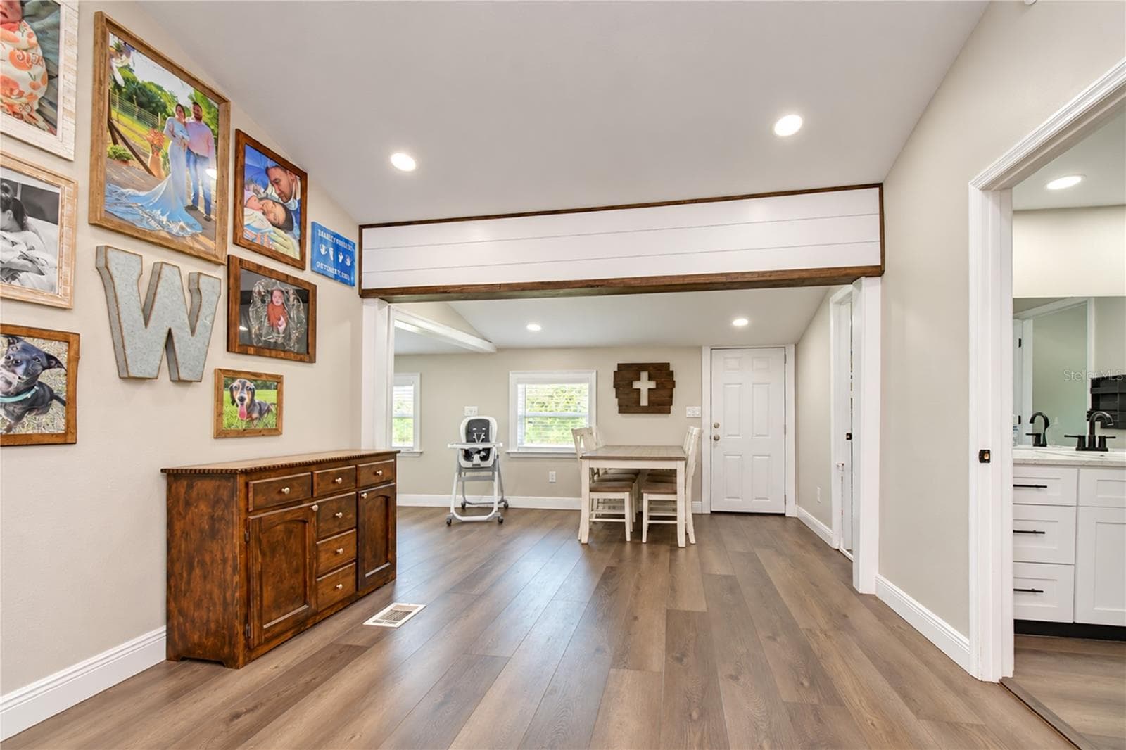 open floor plan! - 2901 TURKEY CREEK RD, PLANT CITY