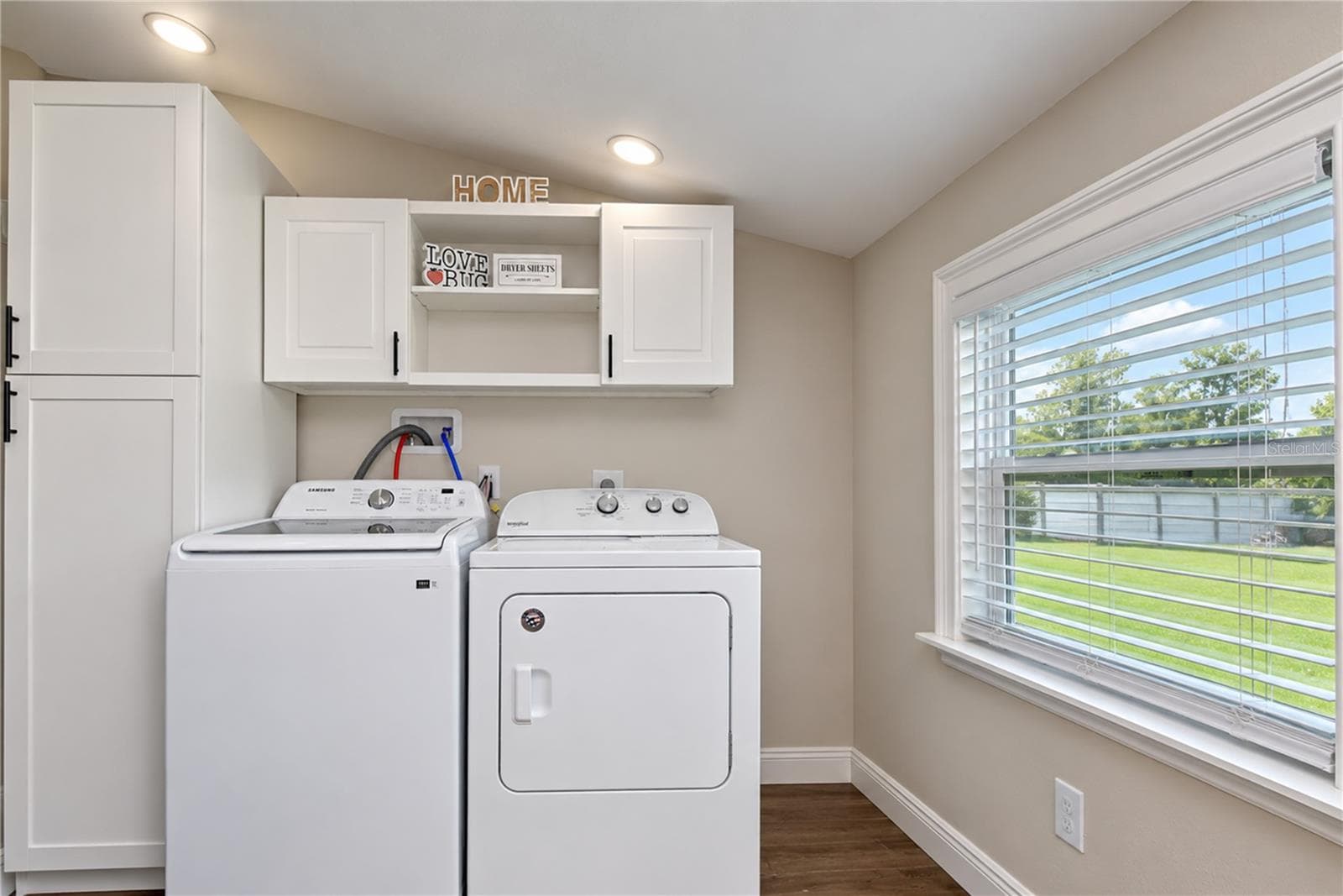 Washer/dryer in kitchen! - 2901 TURKEY CREEK RD, PLANT CITY