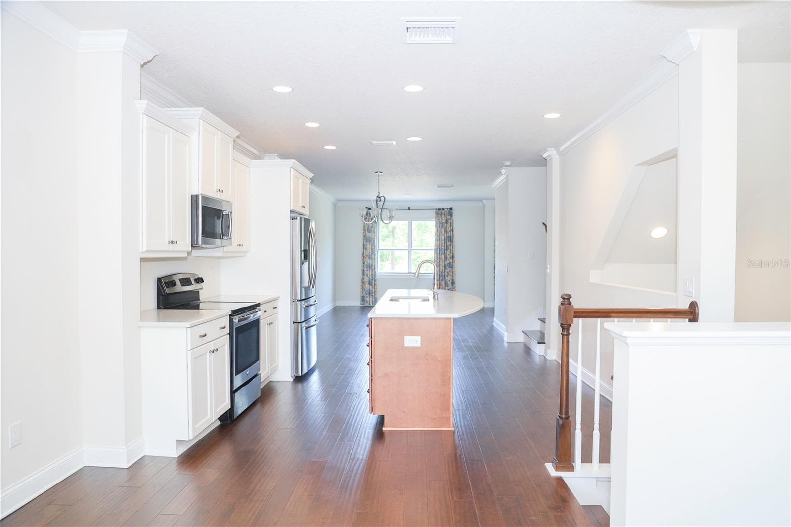 Townhouse at 9705 BAY GROVE LN, TAMPA, photo 10 of 44