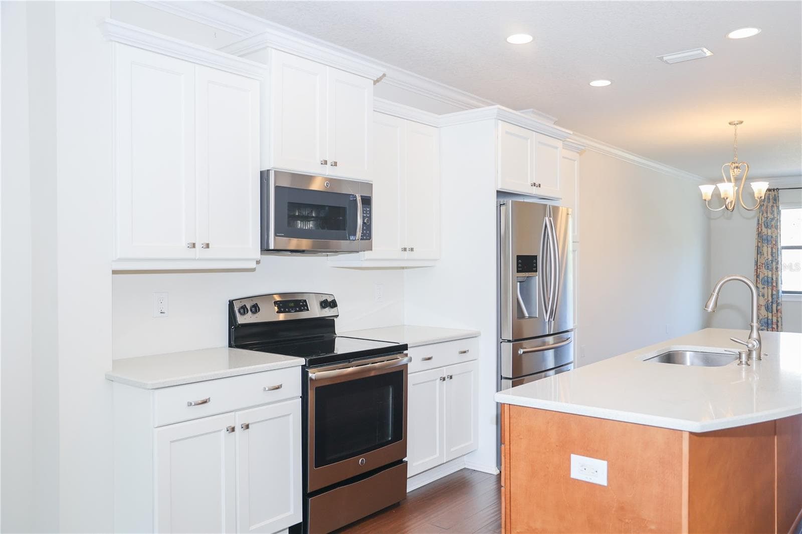 Townhouse at 9705 BAY GROVE LN, TAMPA, photo 12 of 44