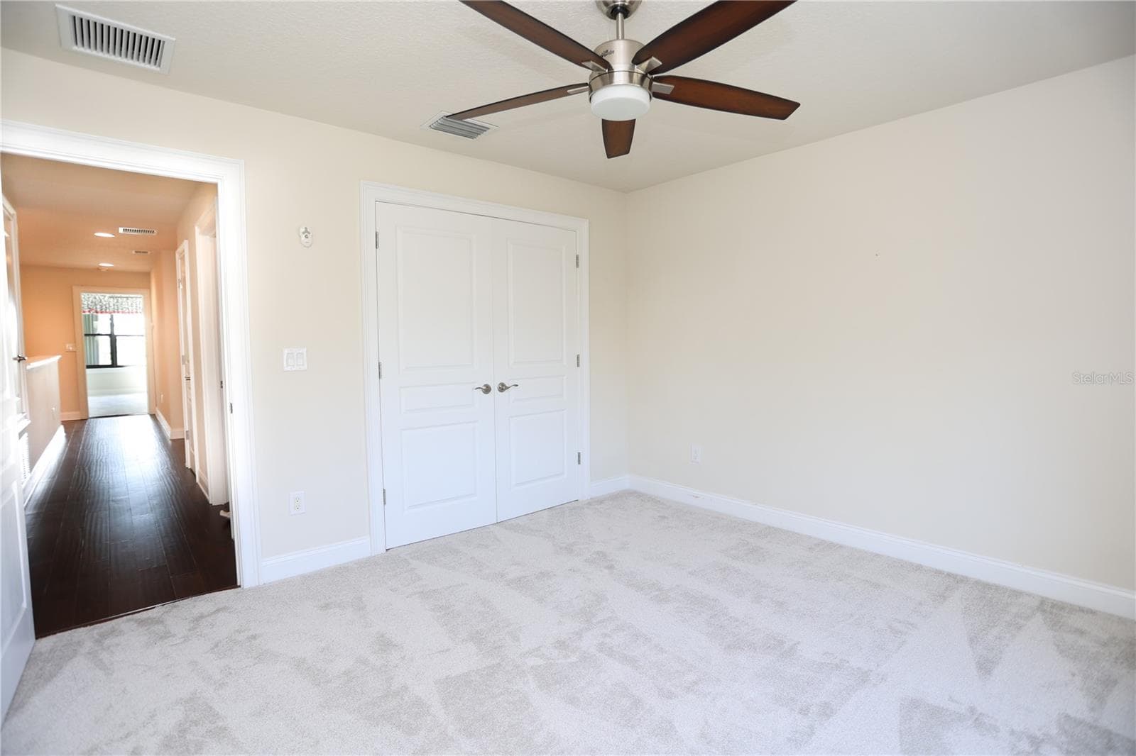 Townhouse at 9705 BAY GROVE LN, TAMPA, photo 33 of 44