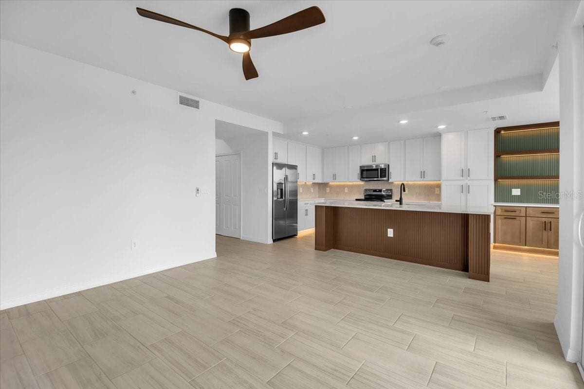 Condominium at 19116 SCALLOP LOOP #306, BRADENTON, photo 17 of 48