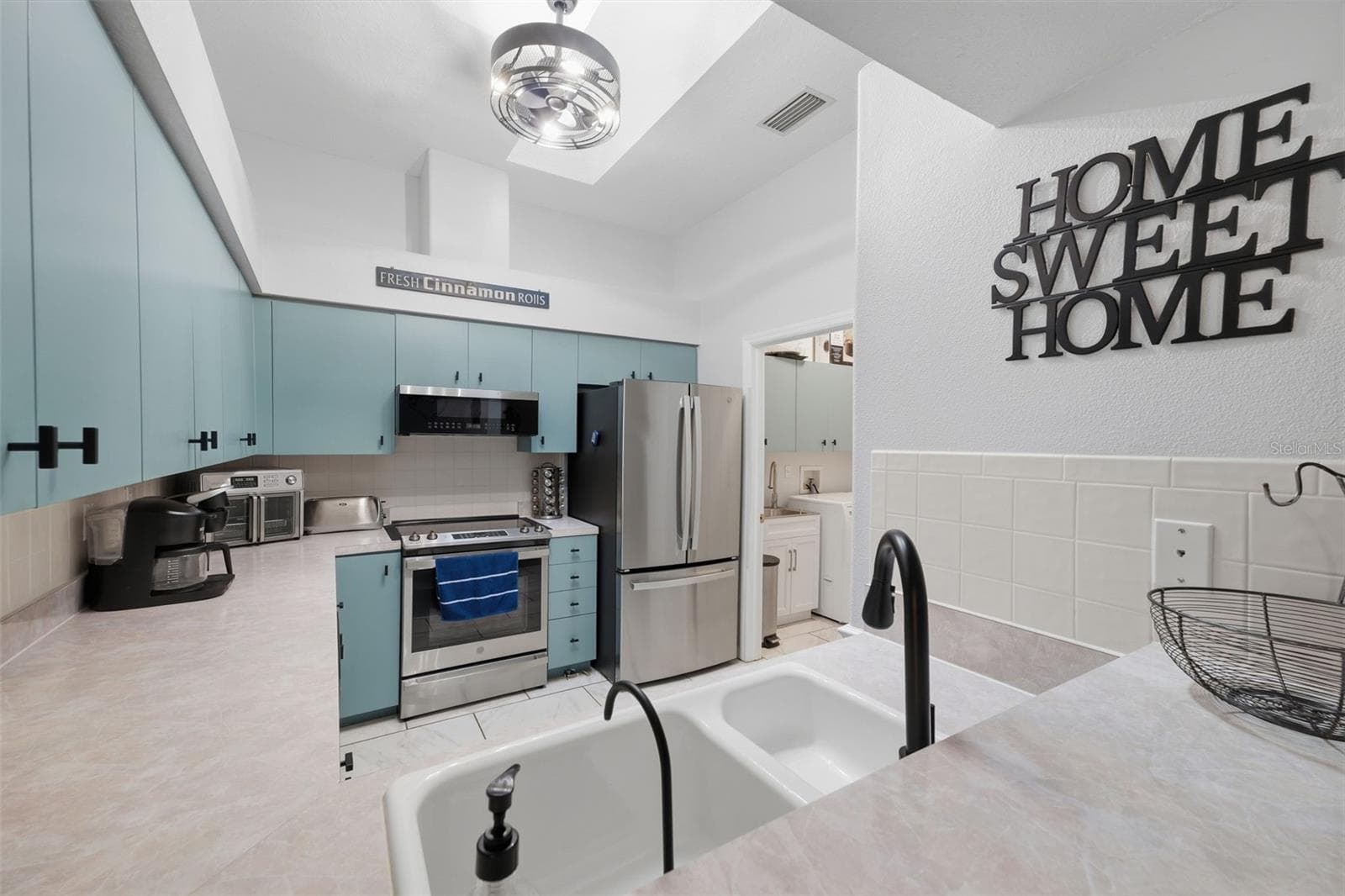 Villa at 11624 FOXWORTH LN, NEW PORT RICHEY, photo 8 of 60