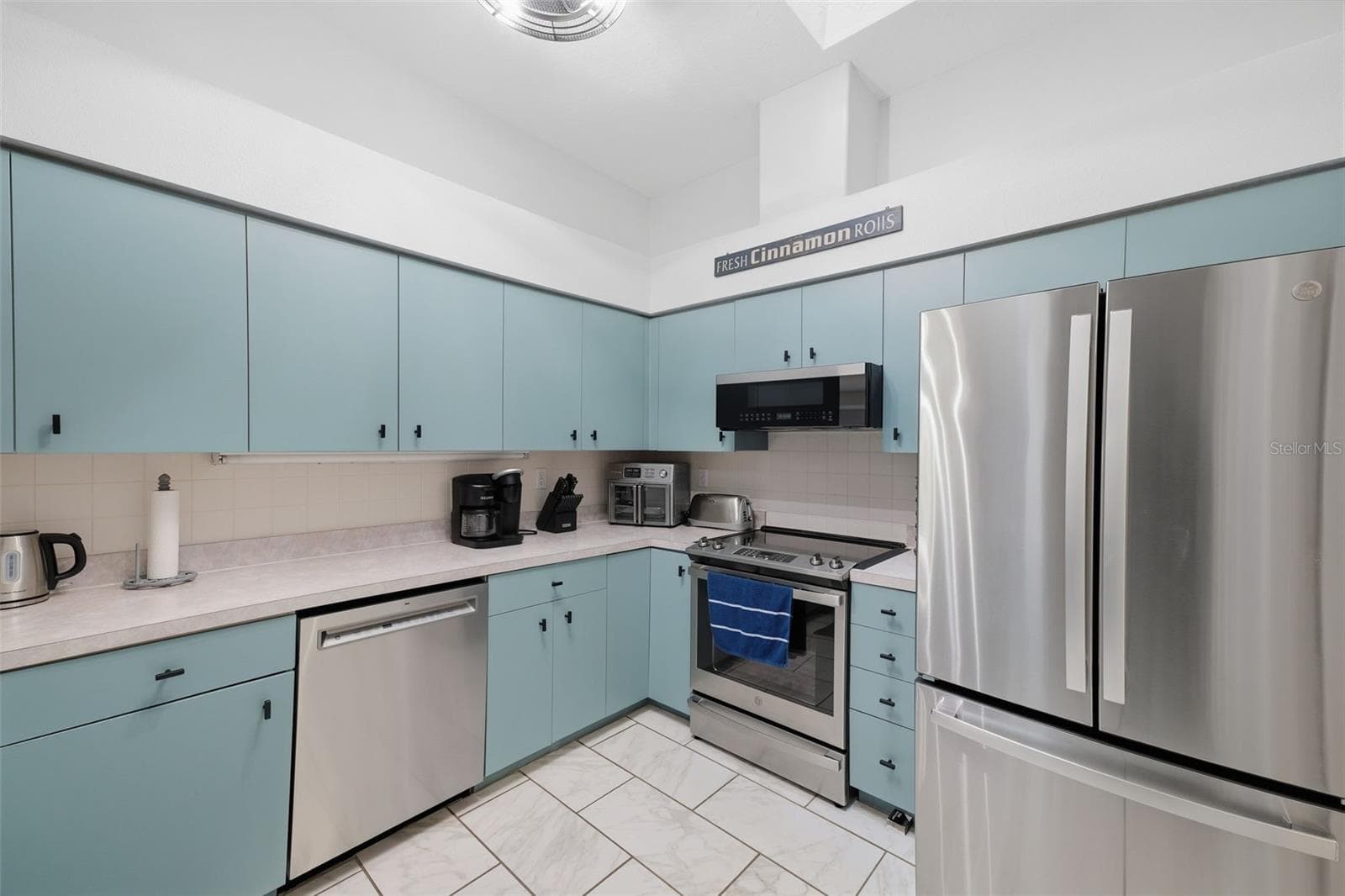 Villa at 11624 FOXWORTH LN, NEW PORT RICHEY, photo 11 of 60